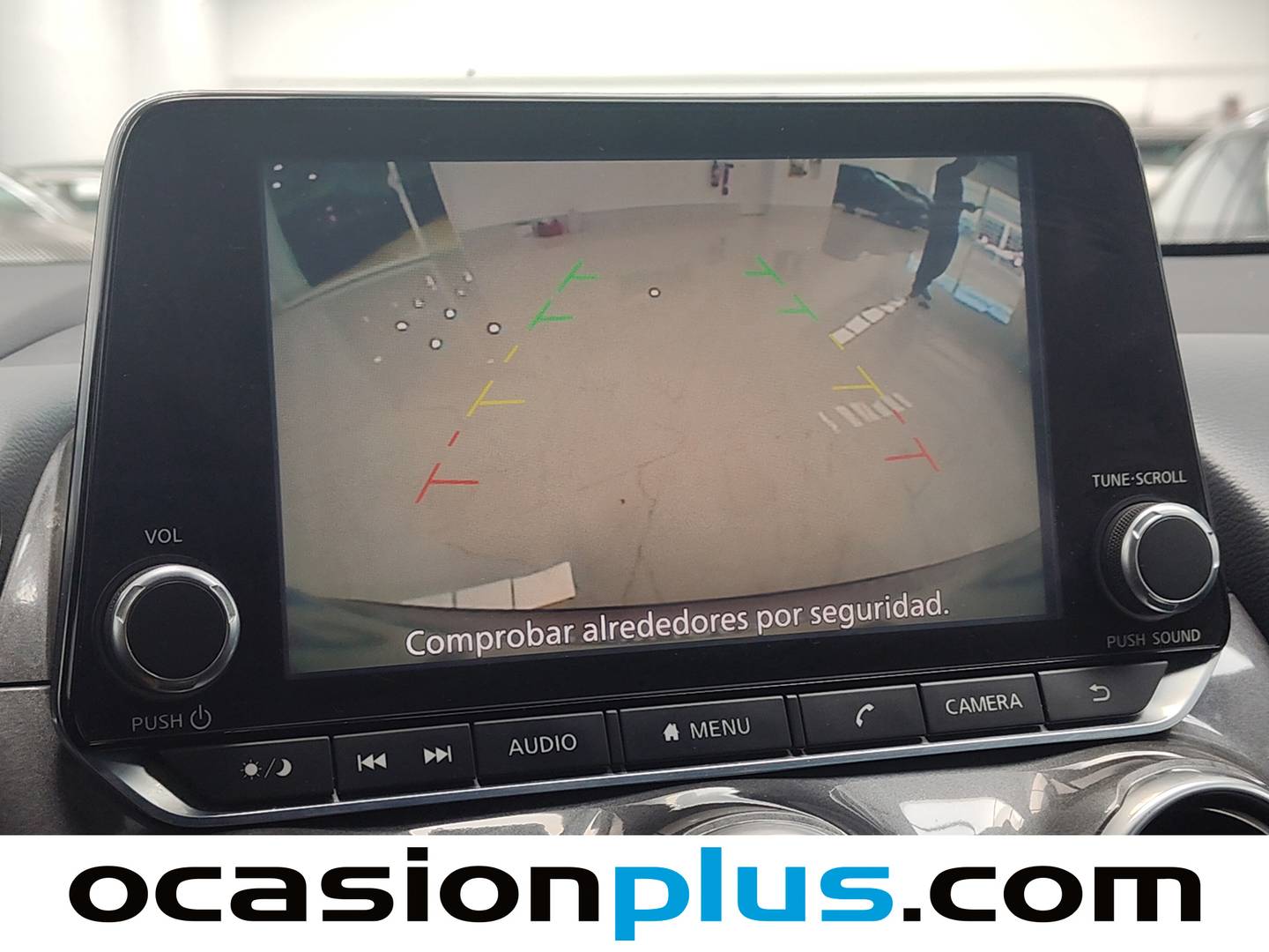 Extras y acabados del Nissan JUKE Nissan Juke DIG-T N-Connecta 4x2 (117 CV)