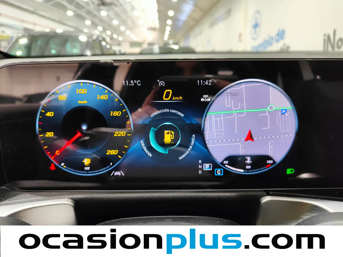 Foto Mercedes GLB Mercedes-Benz GLB 200 (163 CV) AMG Pack