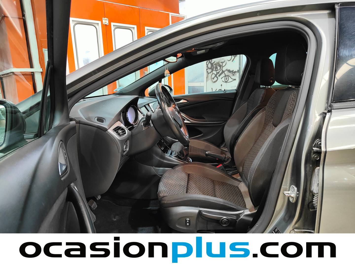 Foto asientos delanteros Opel Astra Opel Astra 1.2 Turbo SHL GS Line (110 CV)