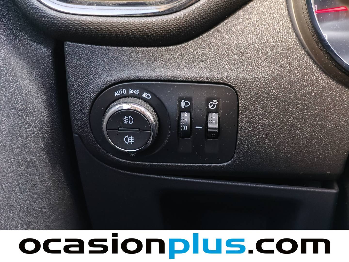 Acabados Opel Crossland X Opel Crossland X 1.2 S&S Design Line (110 CV)