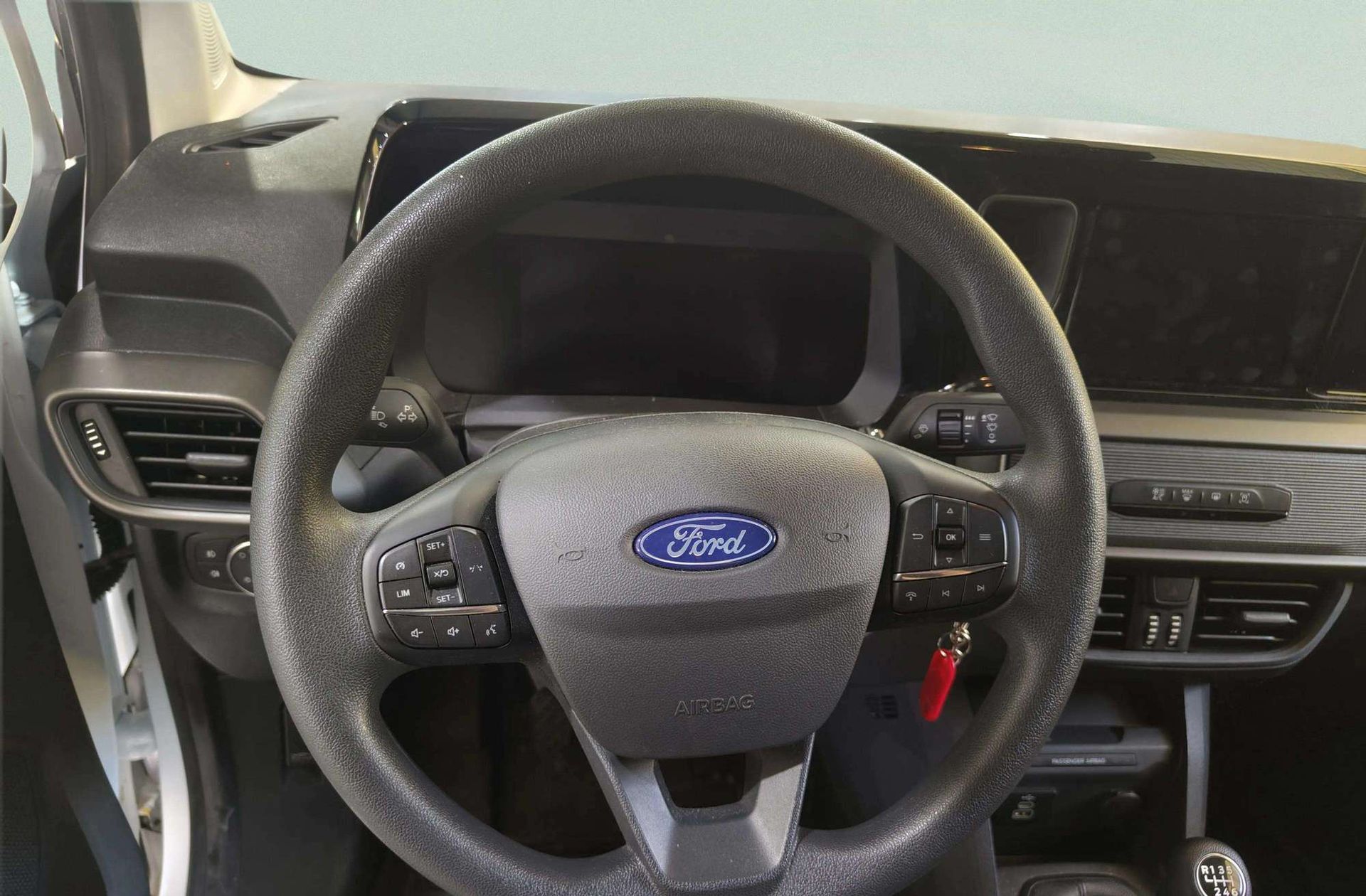 Ford Transit Furgon 1.5 EcoBlue Trend - foto 17