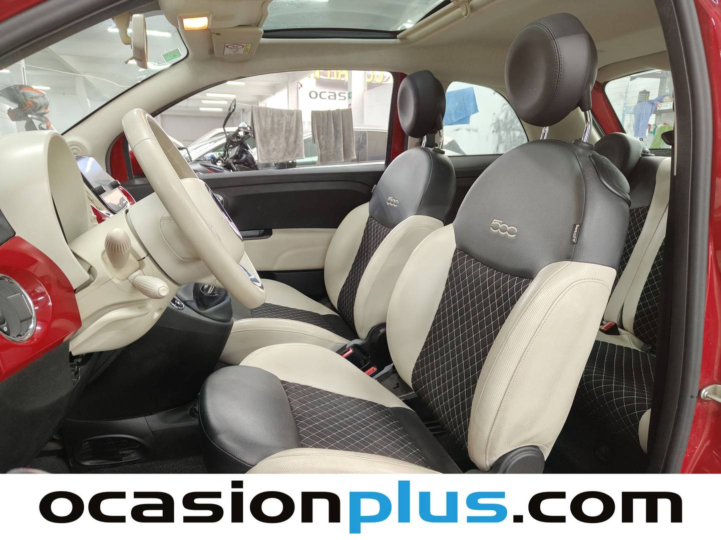 Foto asientos delanteros Fiat 500 Fiat 500 1.0 Hybrid Dolcevita (70 CV)