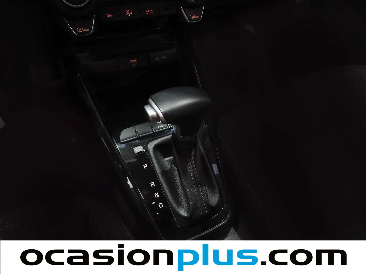 Foto KIA Stonic Kia Stonic 1.0 T-GDi MHEV Drive DCT (120 CV)