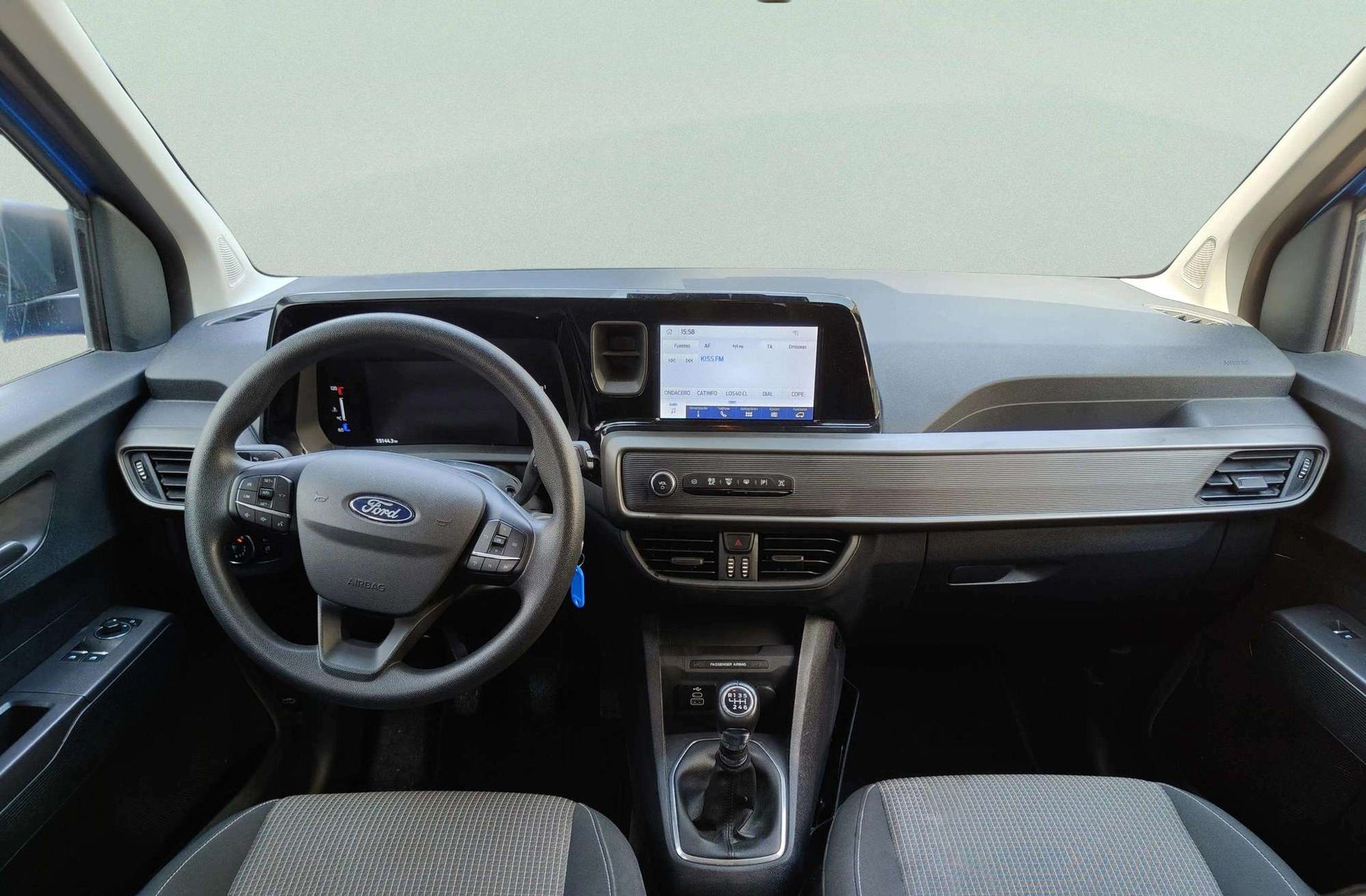 Ford Tourneo Courier 1.0 EcoBoost Trend - foto 6