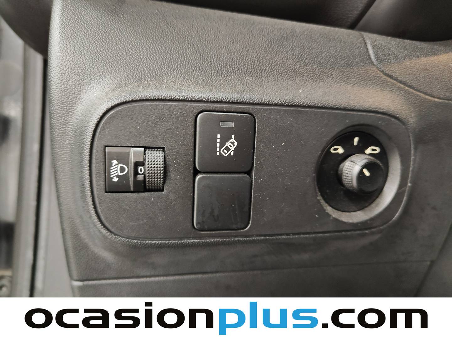 Equipamiento del Citroën C3 Citroën C3 PureTech 82 Feel  (83 CV)
