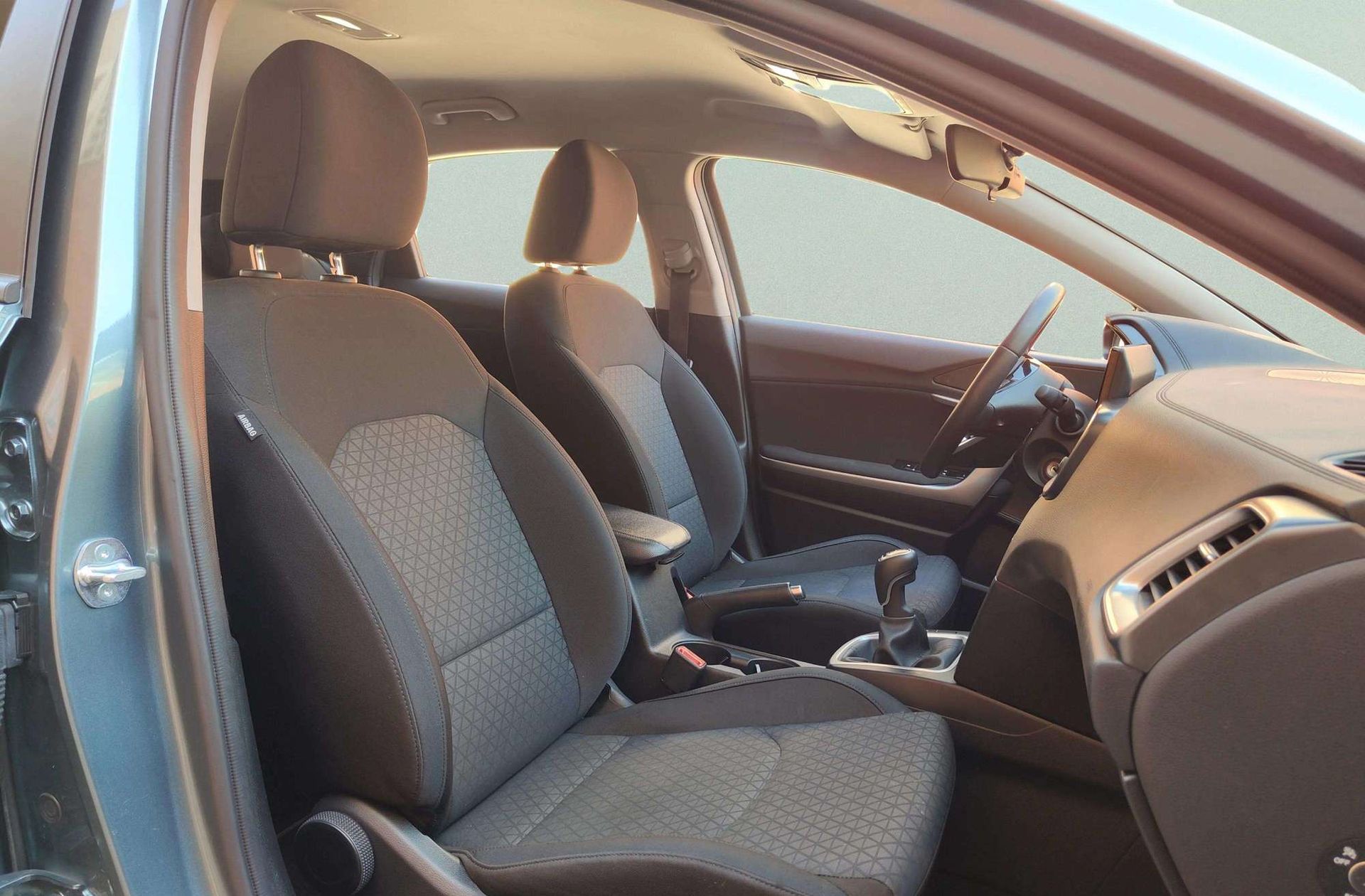 Kia Ceed 1.0 T-GDi Concept - foto 17
