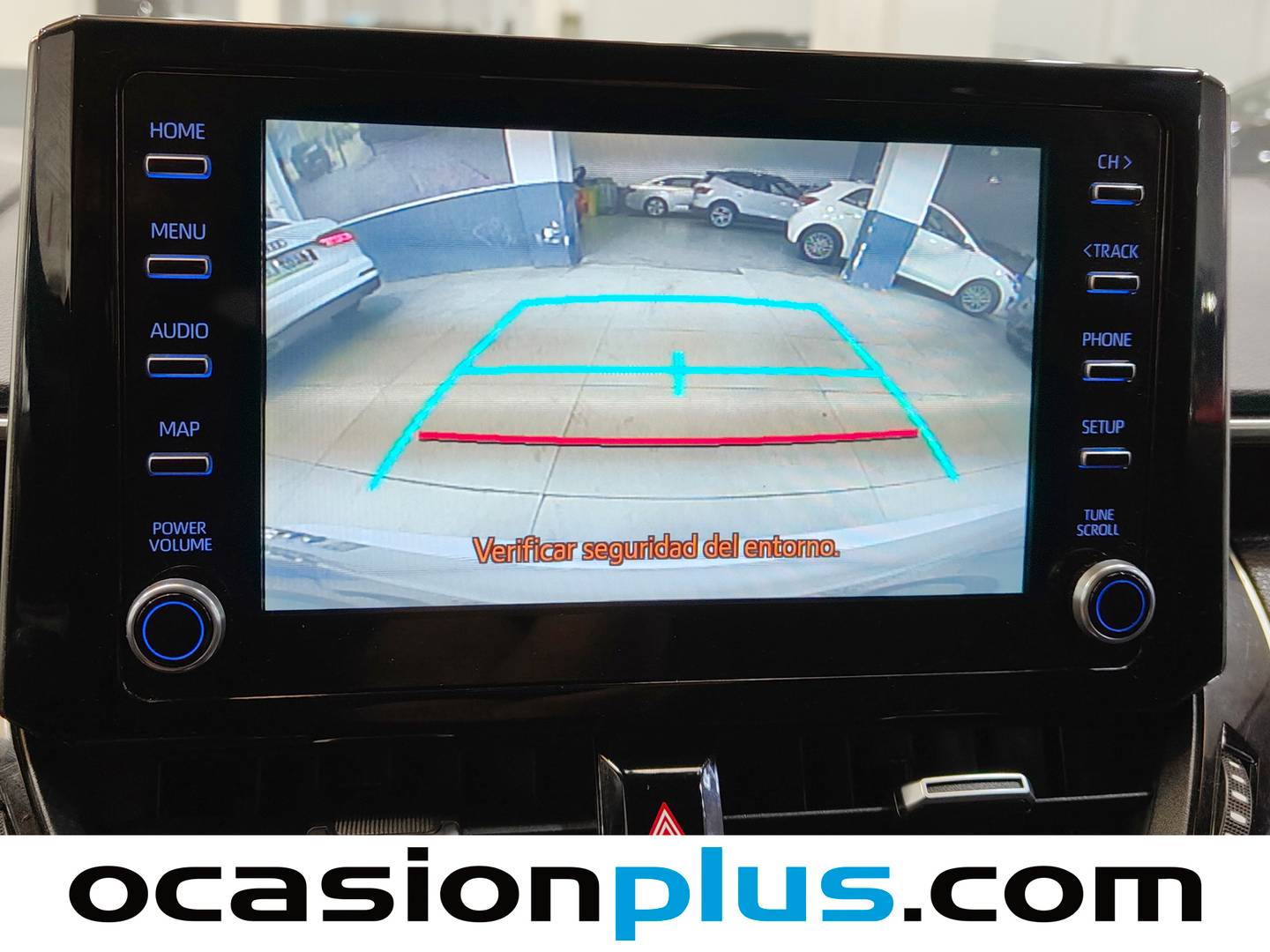 Extras y acabados del Toyota Corolla Toyota Corolla 140H Active Plus Touring Sport (140 CV)