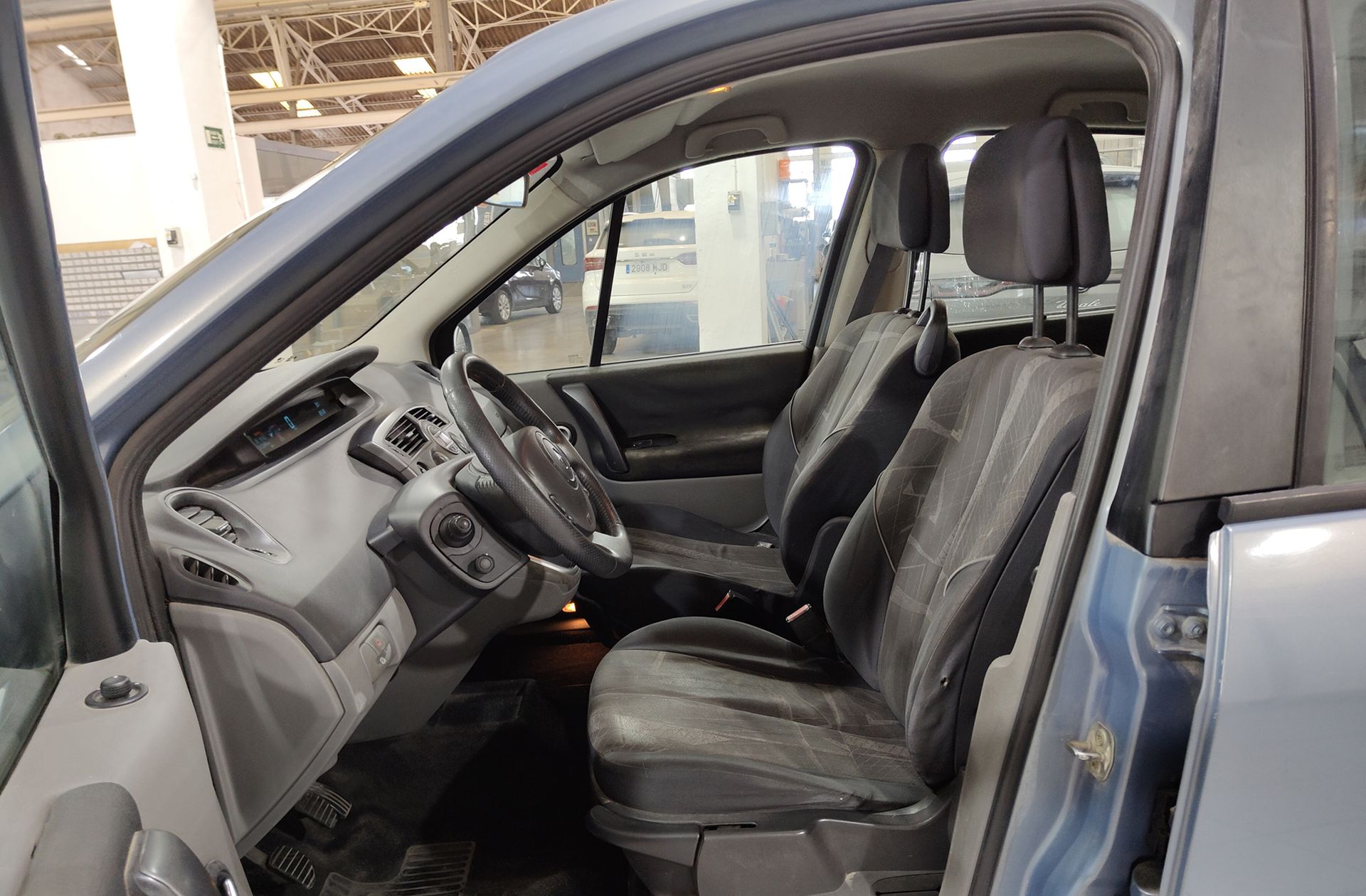 Renault Scénic 1.5 dCi Confort Dynamique - foto 8