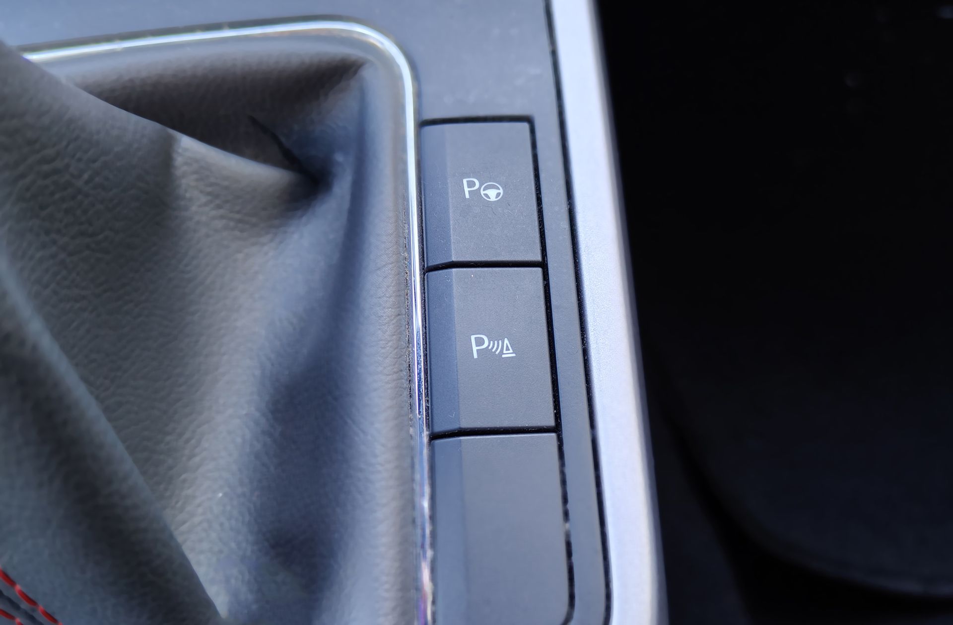 SEAT Arona 1.6 TDI Ecomotive FR - foto 10
