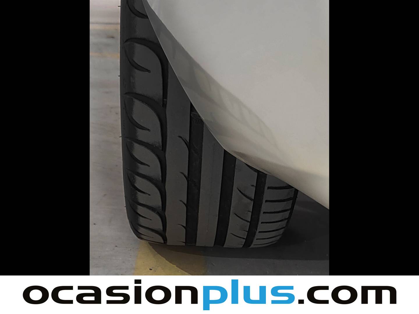 Foto Mercedes Clase E Mercedes-Benz Clase E E 220 CDI Coupe Blue Efficiency Avantgarde (170 CV) Paquete AMG