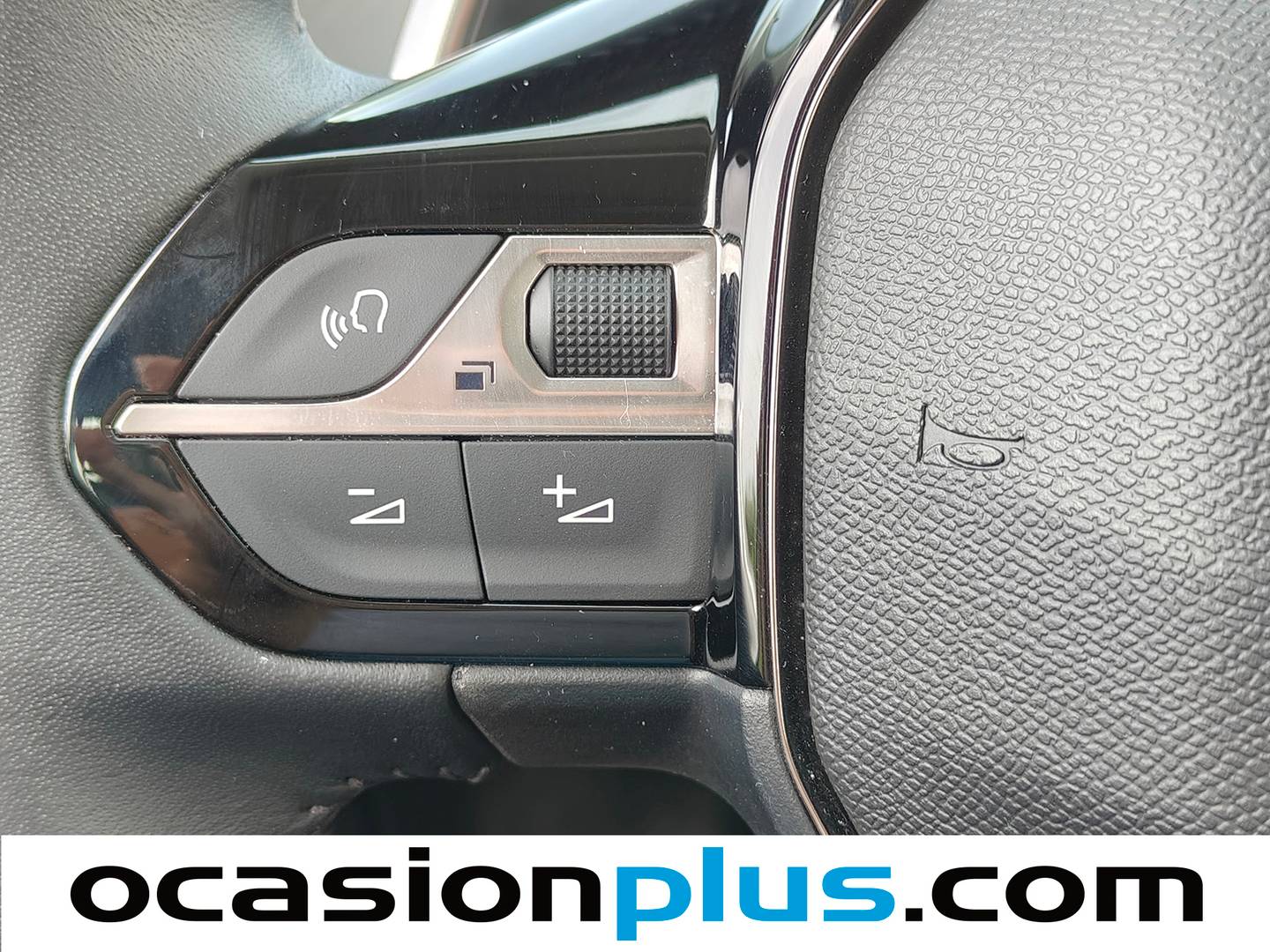 Peugeot 208 Peugeot 208 Style Hybrid 110 eDCS6 (110 CV) seminuevo