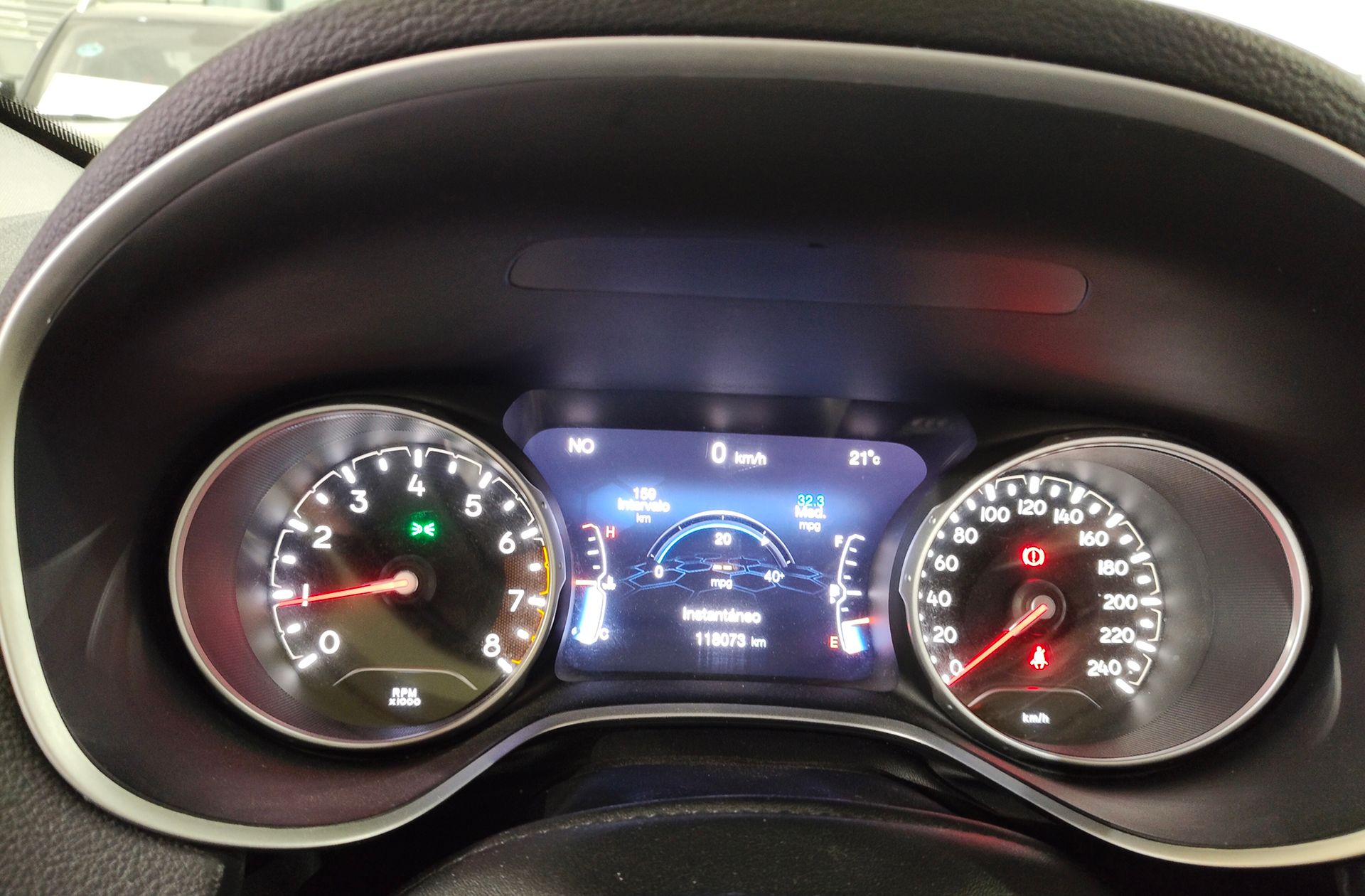 Jeep Compass 1.4 MultiAir Limited 4x2 - foto 24