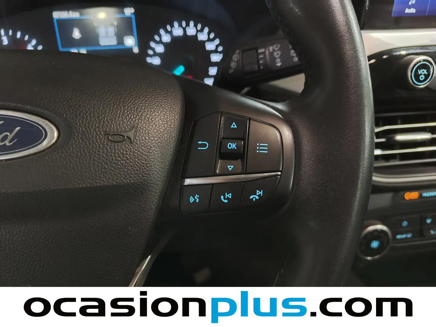 Foto Ford Kuga Ford Kuga 1.5 EcoBlue Trend (120 CV)