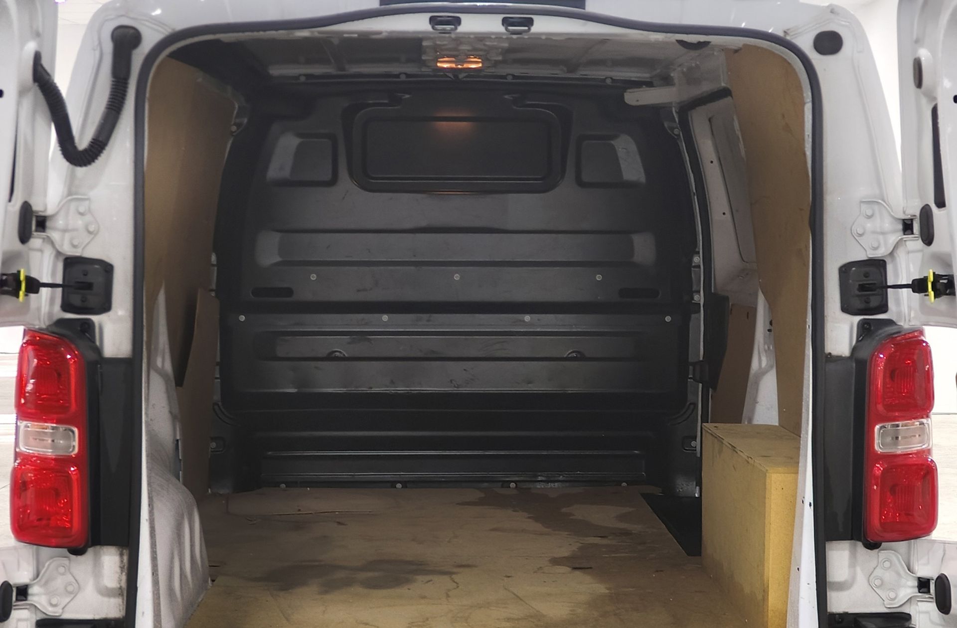 Fiat Scudo Furgon 1.5 BlueHDi L2 - foto 13