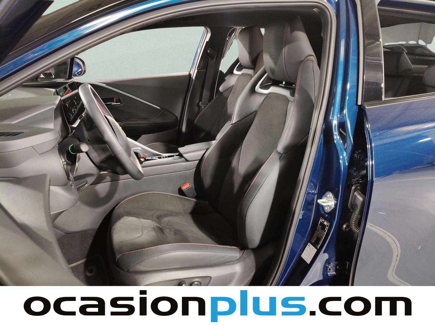 Foto asientos delanteros Toyota C-HR Toyota C-HR 220PH GR Sport (223 CV)