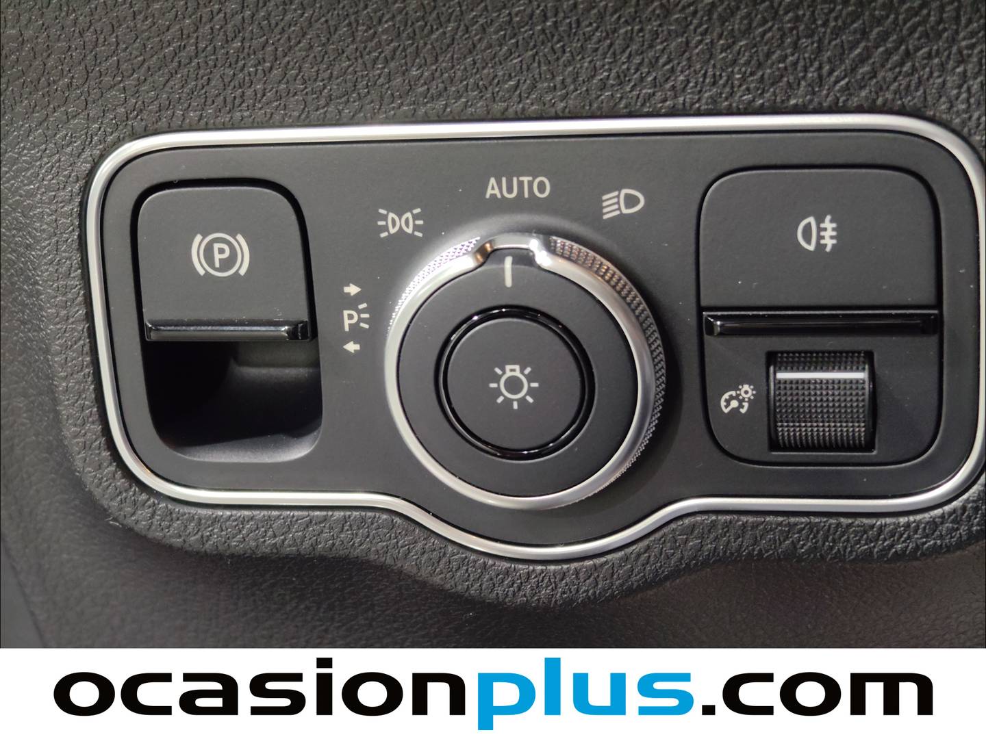 Foto Mercedes GLB Mercedes-Benz GLB 220 D 4MATIC (190 CV) Pack AMG