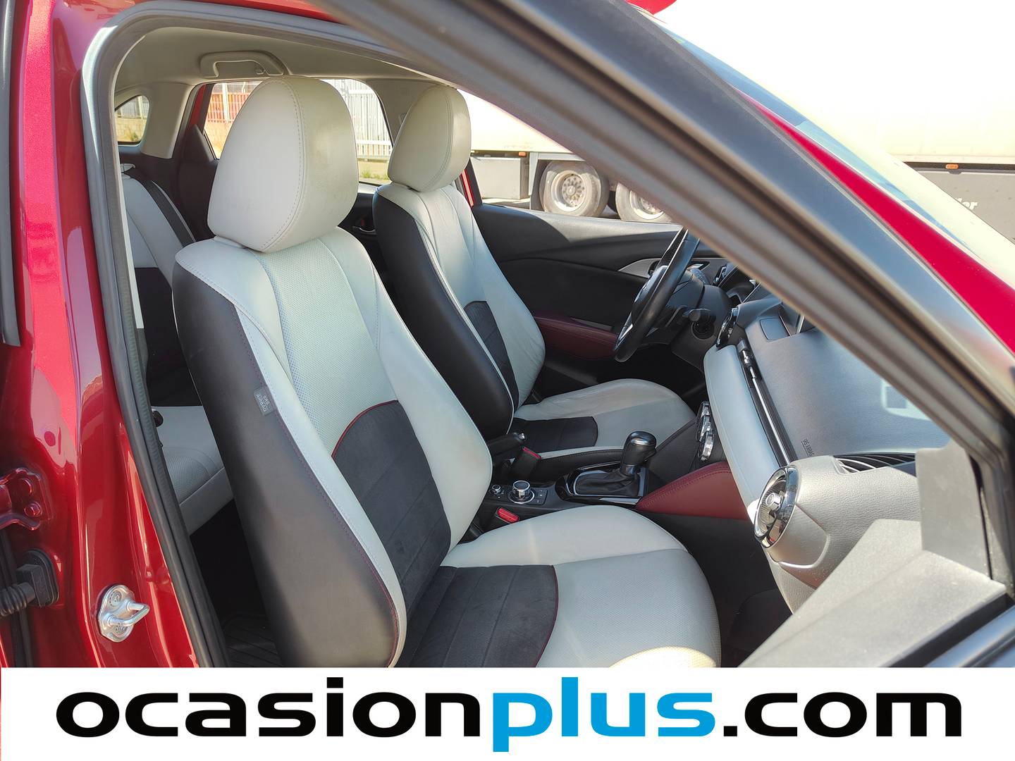 Acabados Mazda CX-3 Mazda CX-3 1.5 DE SKYACTIV Luxury White 4WD (105 CV)