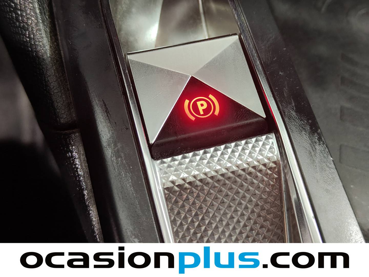 Foto DS DS 3 Crossback DS DS3 Crossback BlueHDi 110 So Chic  (110 CV)