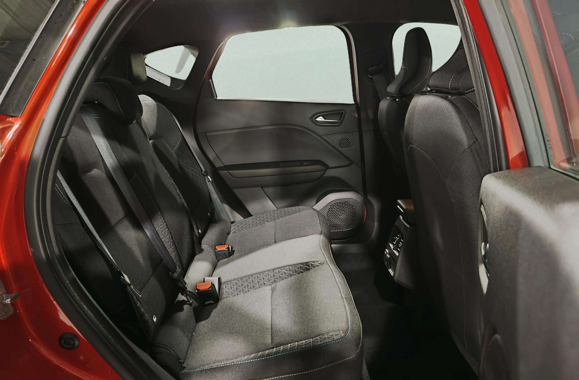 Renault Captur Evolution E-Tech full hybrid - foto 18