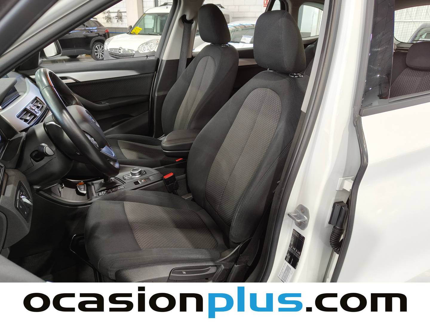 Foto asientos delanteros BMW X1 BMW X1 sDrive18d (150 CV)