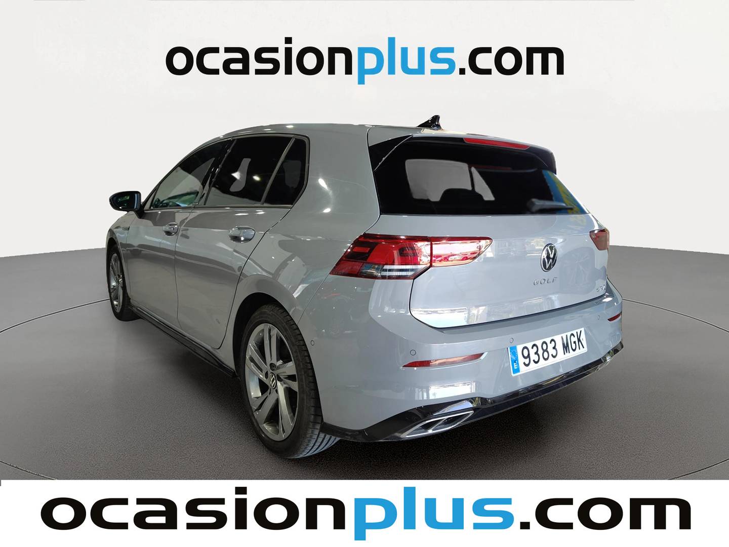 Foto trasera Volkswagen Golf Volkswagen Golf R-Line 1.5 eTSI (150 CV) DSG derecha