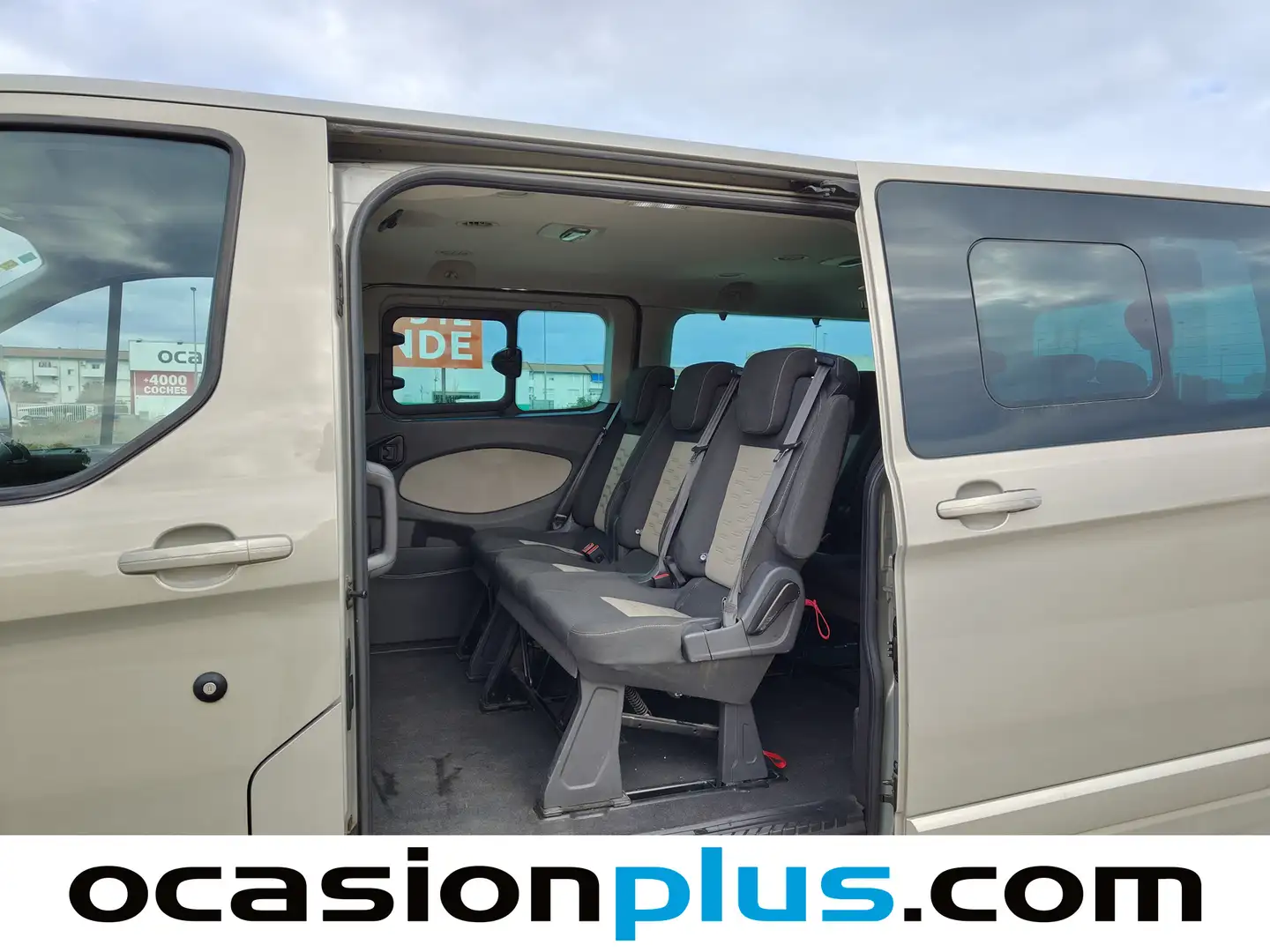Foto Ford Tourneo Custom Ford Tourneo Custom 2.2 TDCI 300 Titanium L2 (155 CV) 8 PLAZAS