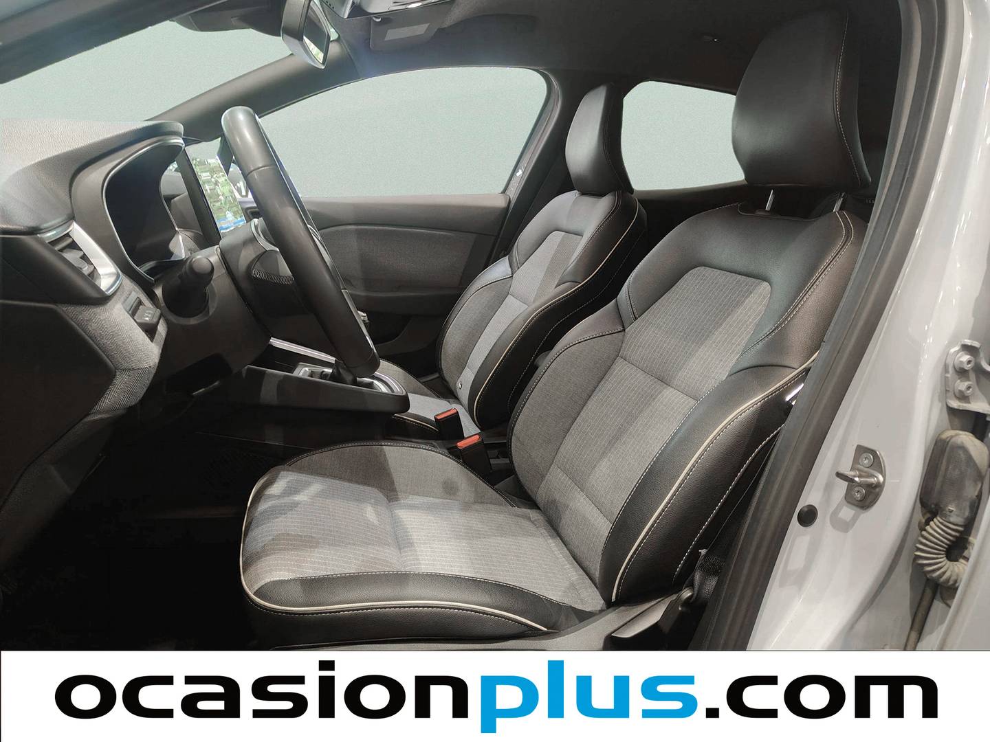 Foto asientos delanteros Renault Clio Renault Clio Techno TCe (90 CV)