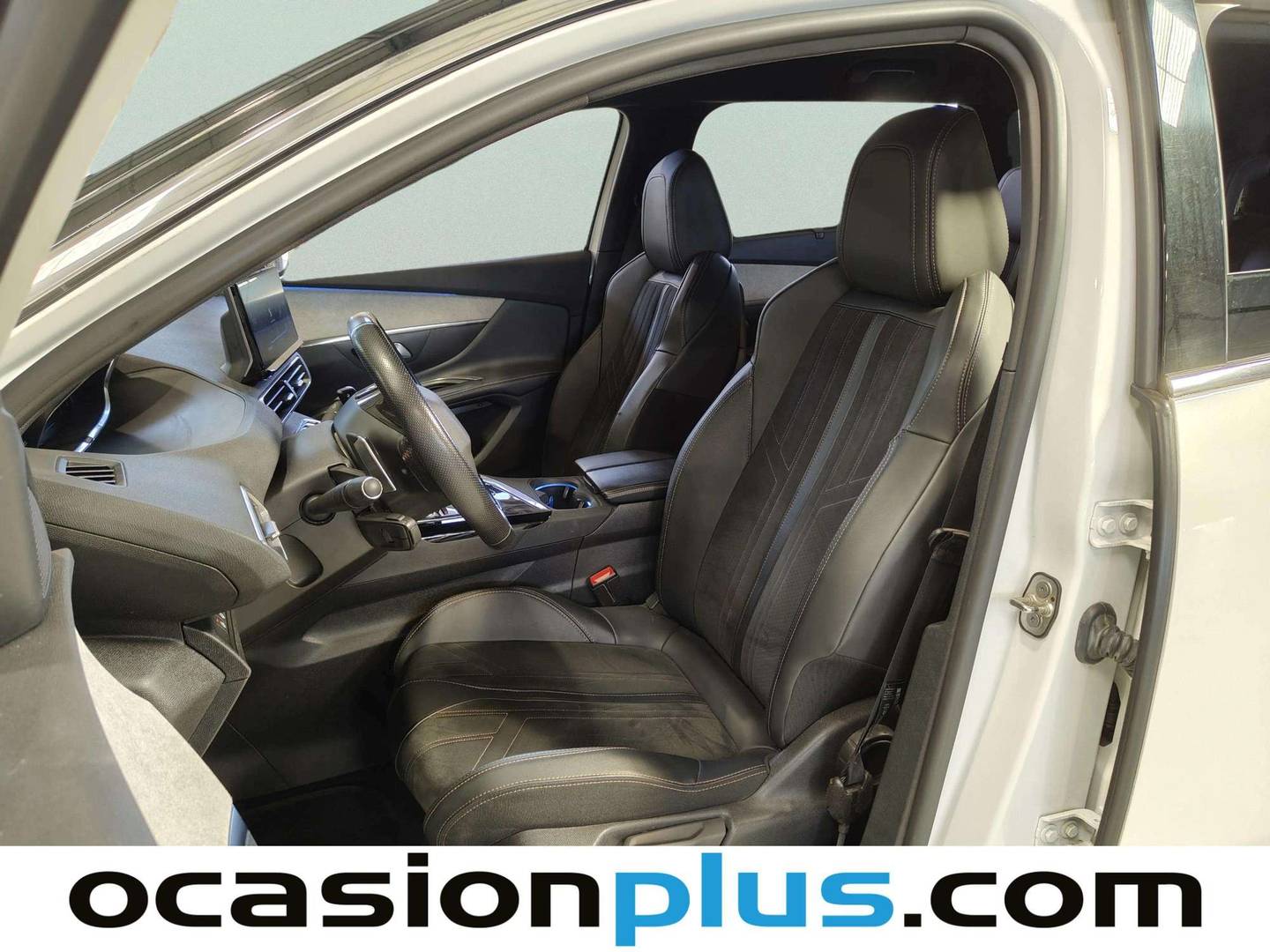 Foto asientos delanteros Peugeot 5008 Peugeot 5008 BlueHDI 130 S&S GT EAT8 (130 CV) 5 Plazas