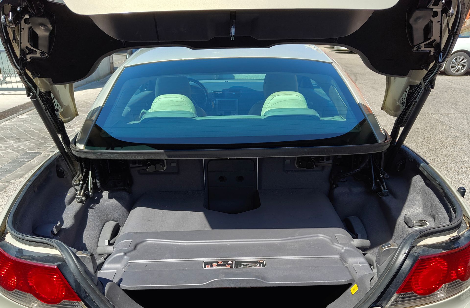 Volvo C70 2.4 Cabrio Momentum - foto 14