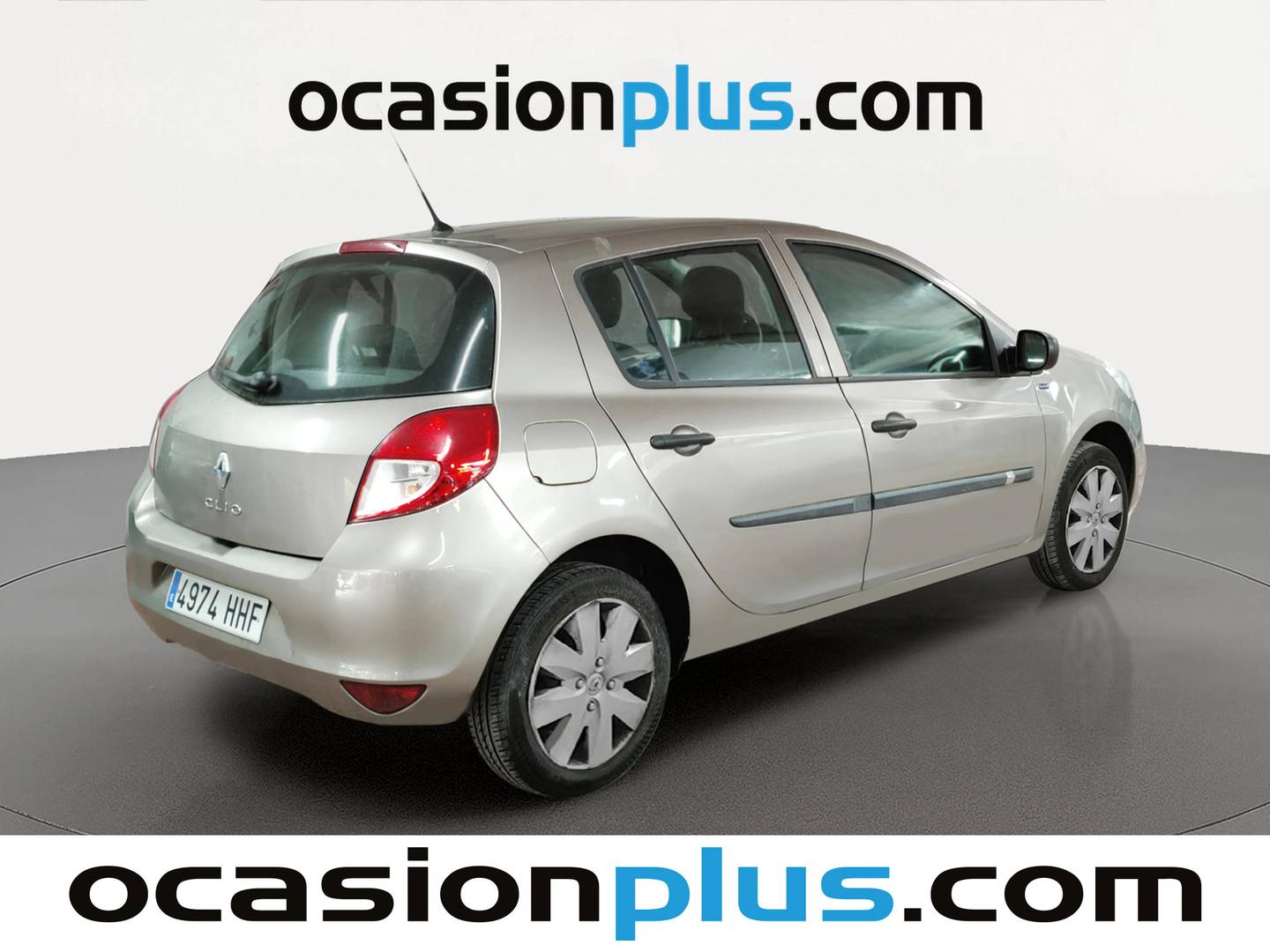 Foto trasera Renault Clio Renault Clio Yahoo! 1.2 16v (75 CV) derecha