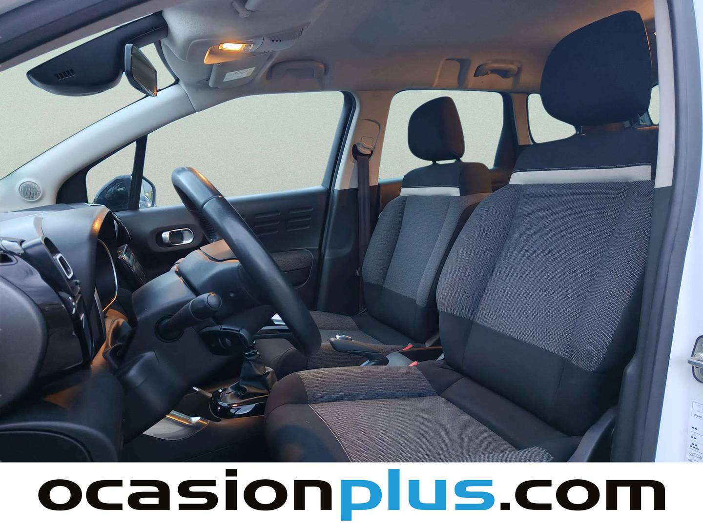 Foto Citroën C3 Aircross Citroen C3 Aircross PureTech 110 S&S Shine (110 CV)