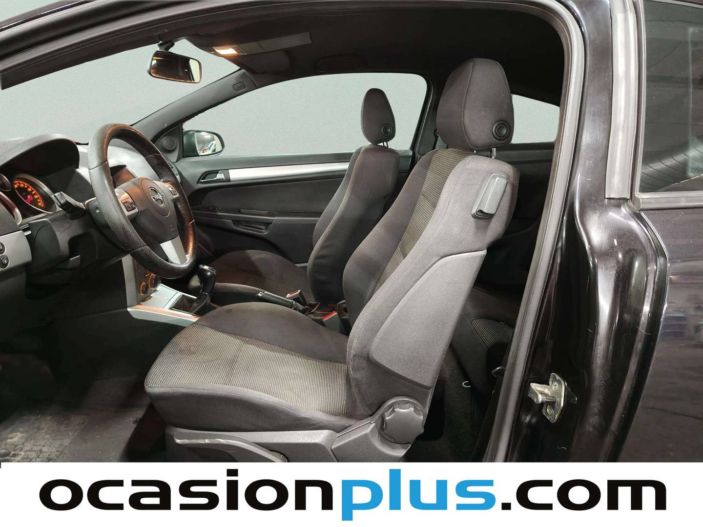 Foto asientos delanteros Opel Astra Opel Astra 1.6 GTC Sport (115 CV)