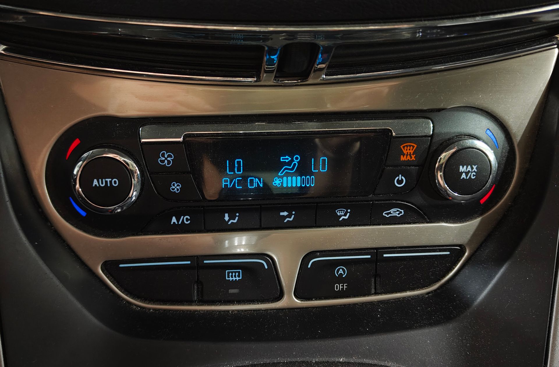 Ford Kuga 1.5 EcoBoost Trend 4x2 - foto 31