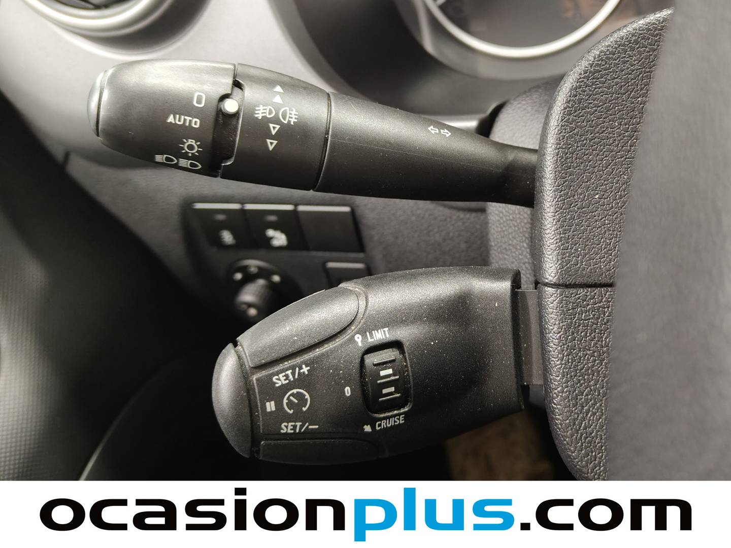 Extras y acabados del Peugeot Partner Peugeot Partner Tepee BlueHDi 100 Adventure Edition (100 CV)