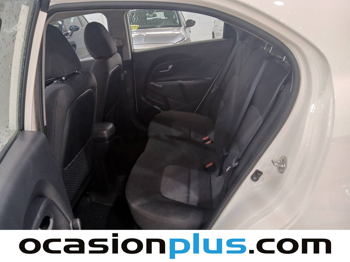 Foto asientos traseros KIA Rio KIA Rio 1.2 CVVT Tech (84 CV)