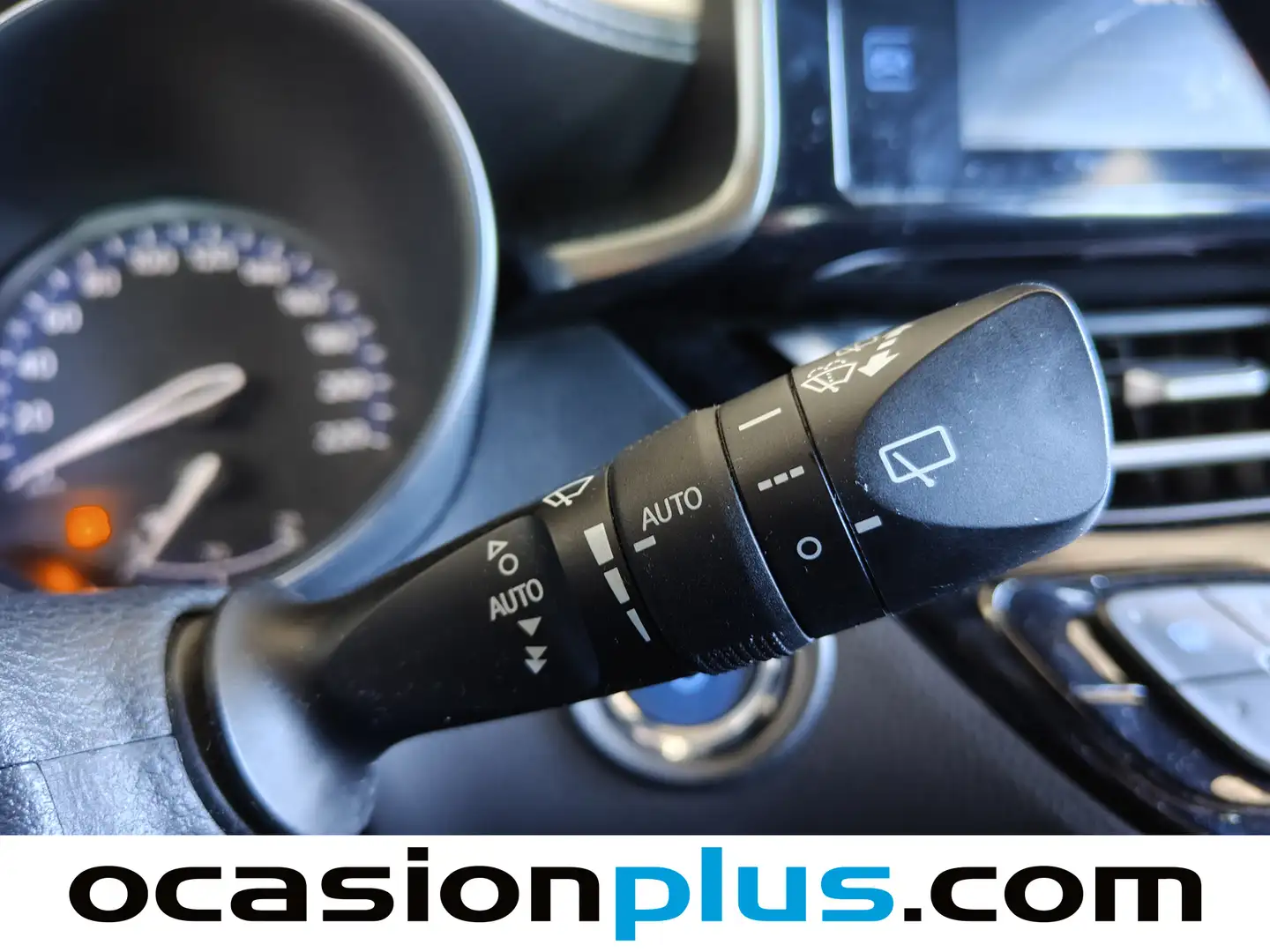 Foto Toyota C-HR Toyota C-HR 1.8 125H Active  (122 CV)