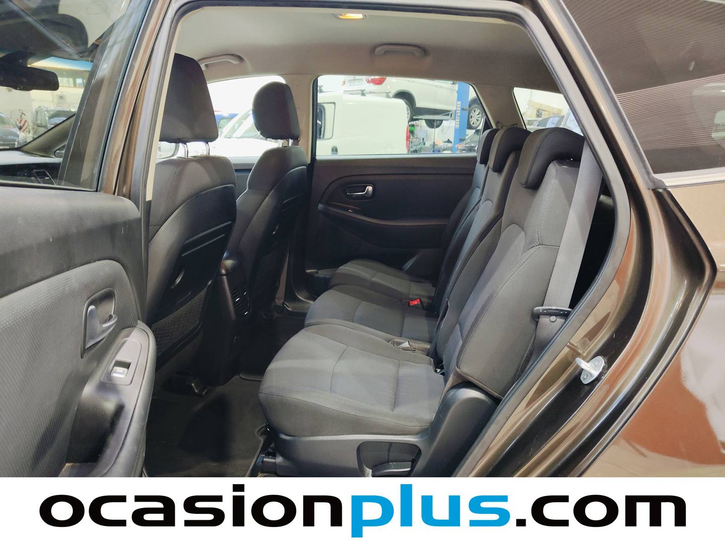Foto asientos traseros KIA Carens KIA Carens 1.7 CRDi VGT Eco-Dynam x-Tech (115 CV) 7 PLAZAS