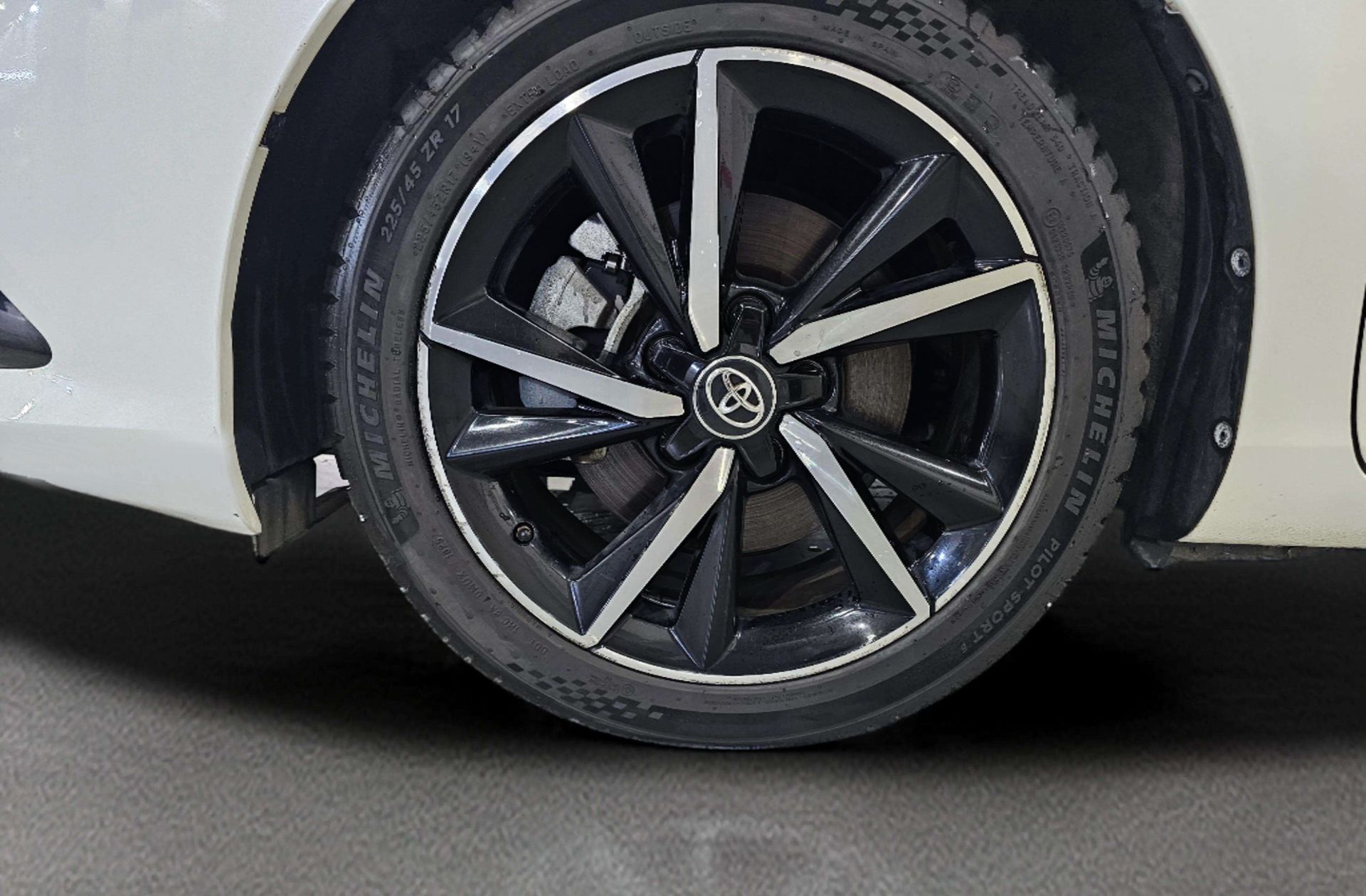 Toyota Auris 140H Hybrid Feel! - foto 34