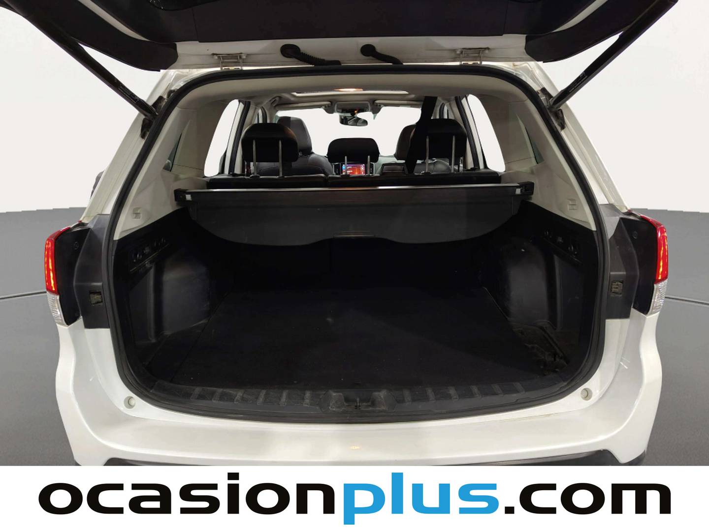 Fotos maletero Subaru Forester Subaru Forester 2.0i Hybrid Executive Plus CVT (150 CV)