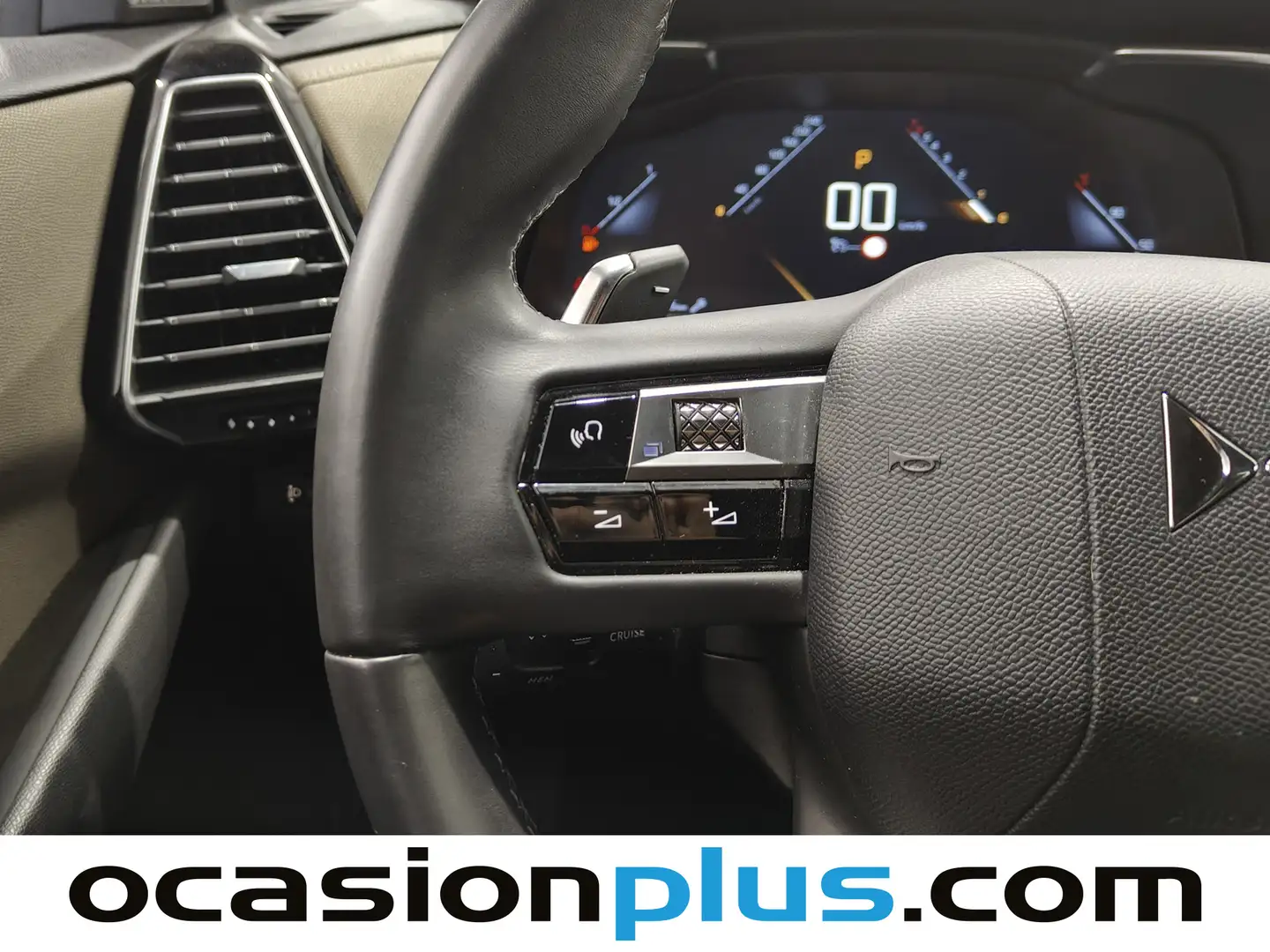 Foto DS DS 7 Crossback DS DS7 Crossback PureTech 130 Bastille+ AT (131 CV)