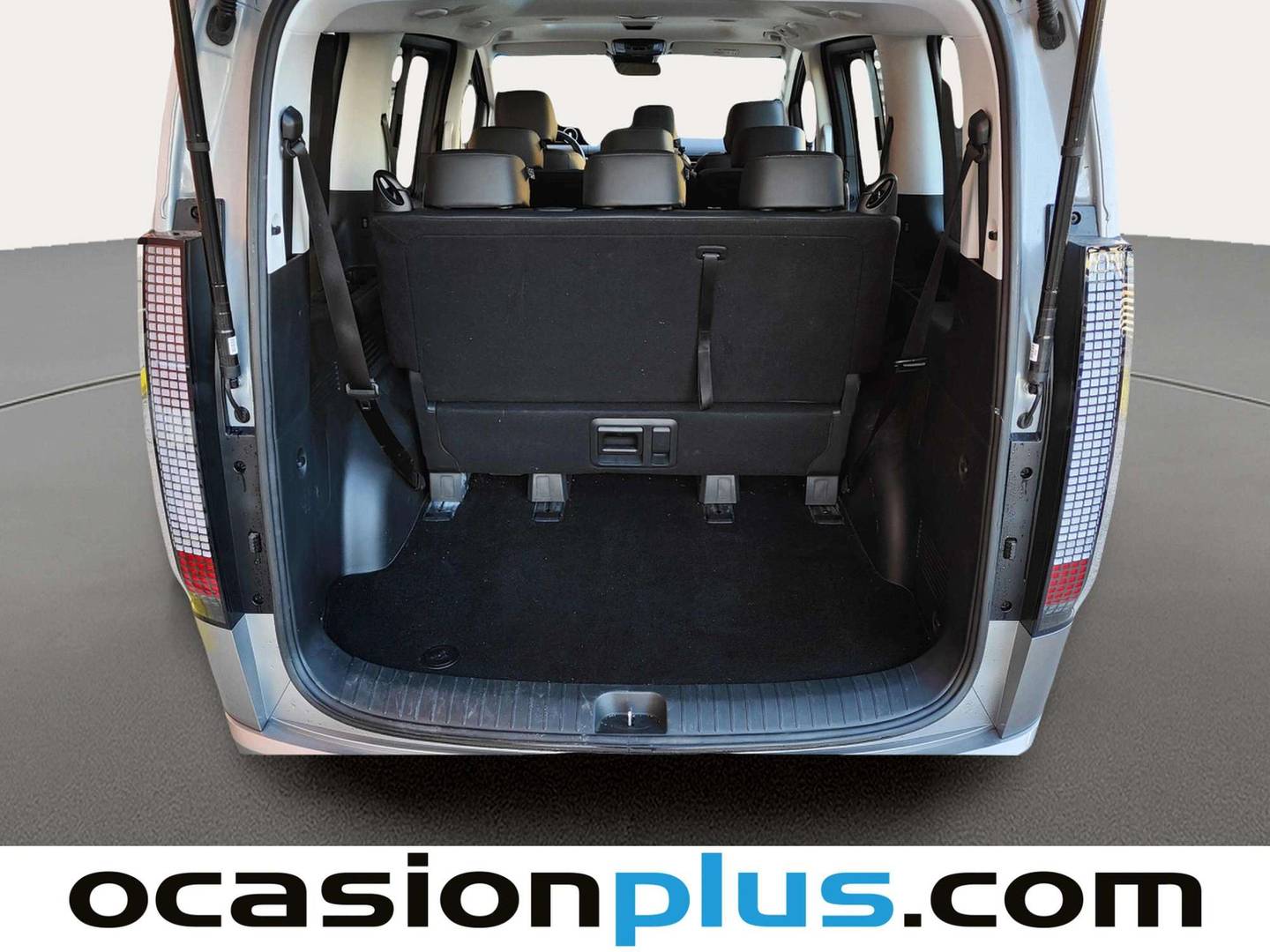 Fotos maletero Hyundai Staria Hyundai Staria 1.6 HEV Style 4x2 9S 6AT (225 CV) 9 Plazas