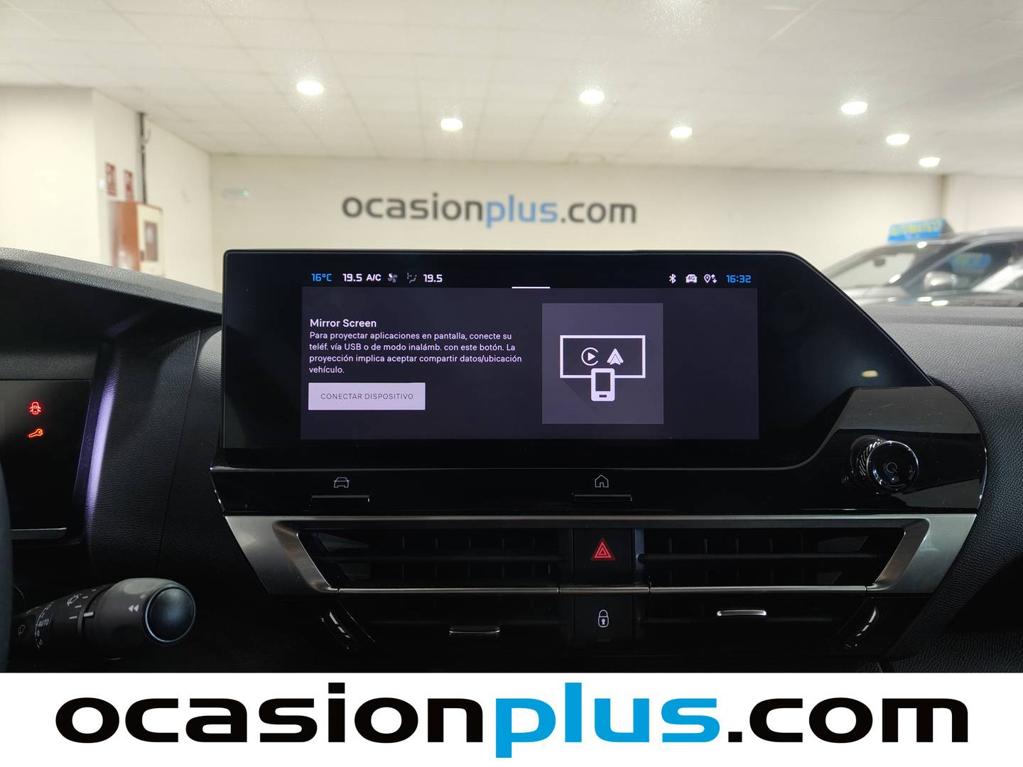 Extras del Citroën C4 Citroen C4 PureTech 130 S&S 6v Plus (131 CV)