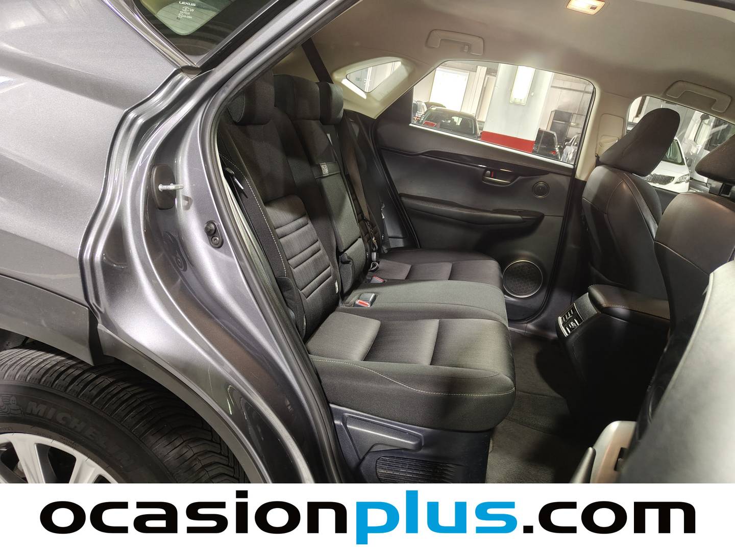 Foto Lexus NX Lexus NX 300h Corporate 2WD + Navibox (197 CV)