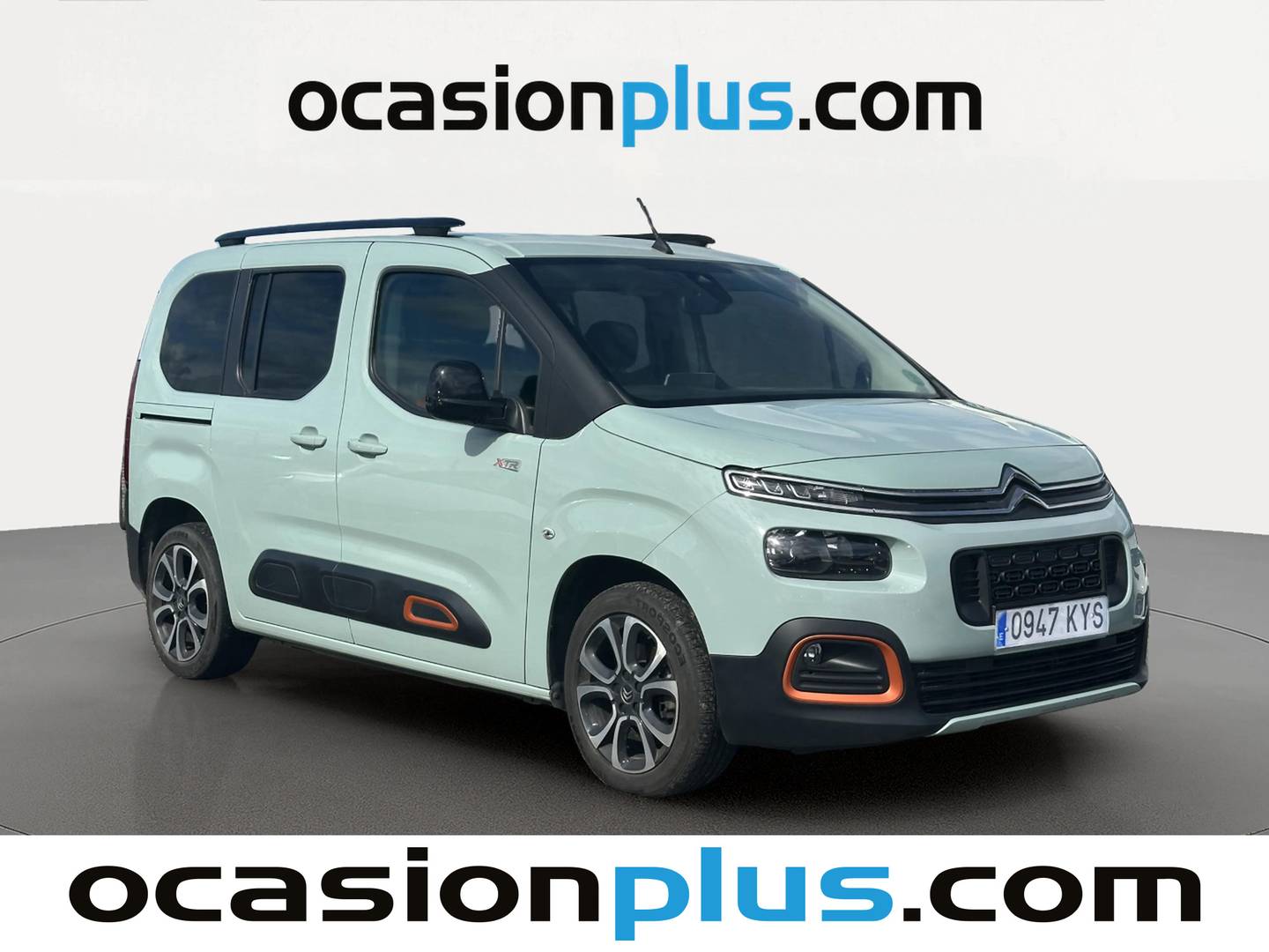 Foto delantera Citroën Berlingo Citroen Berlingo BlueHDi 100 S&S Talla M Shine (102 CV) derecha