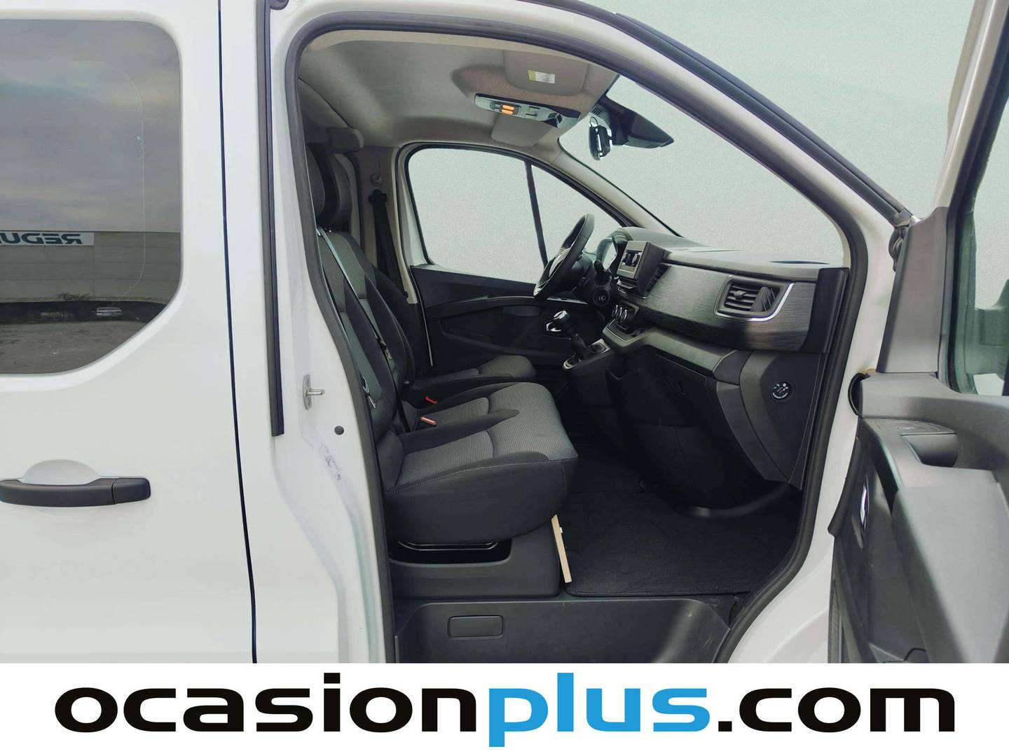 Fotos maletero Renault Trafic Renault Trafic Combi Mixto Energy Blue dCi (110 CV) Camperizada