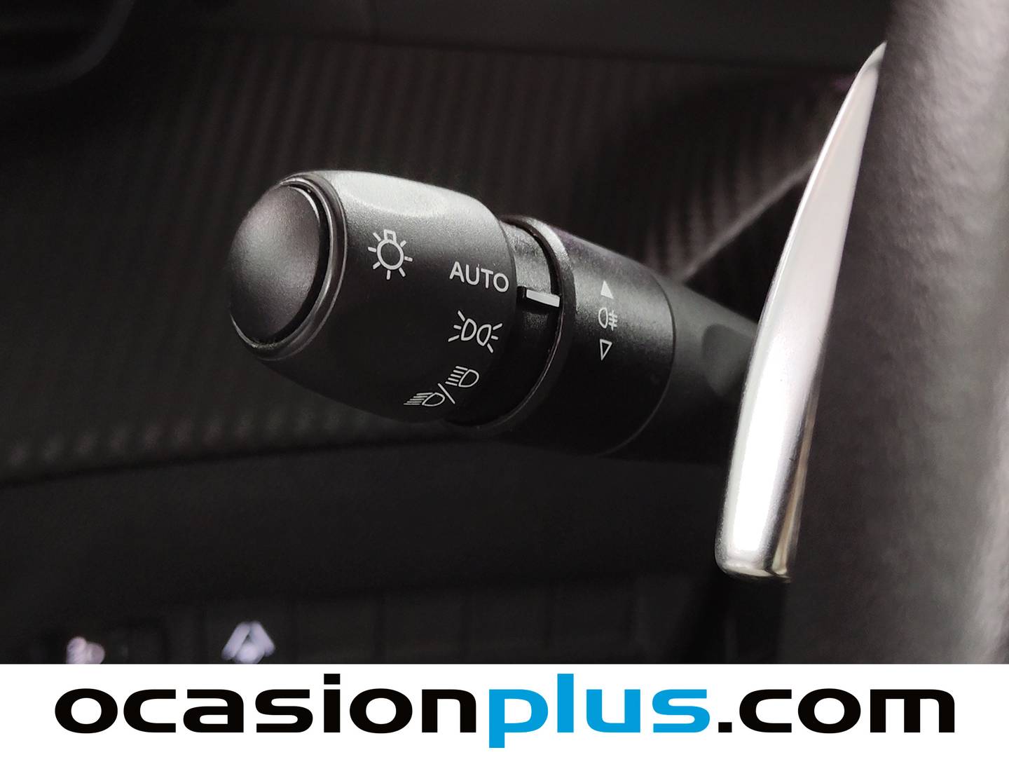Peugeot 2008 Peugeot 2008 Allure Hybrid eDCS6 (145 CV) seminuevo