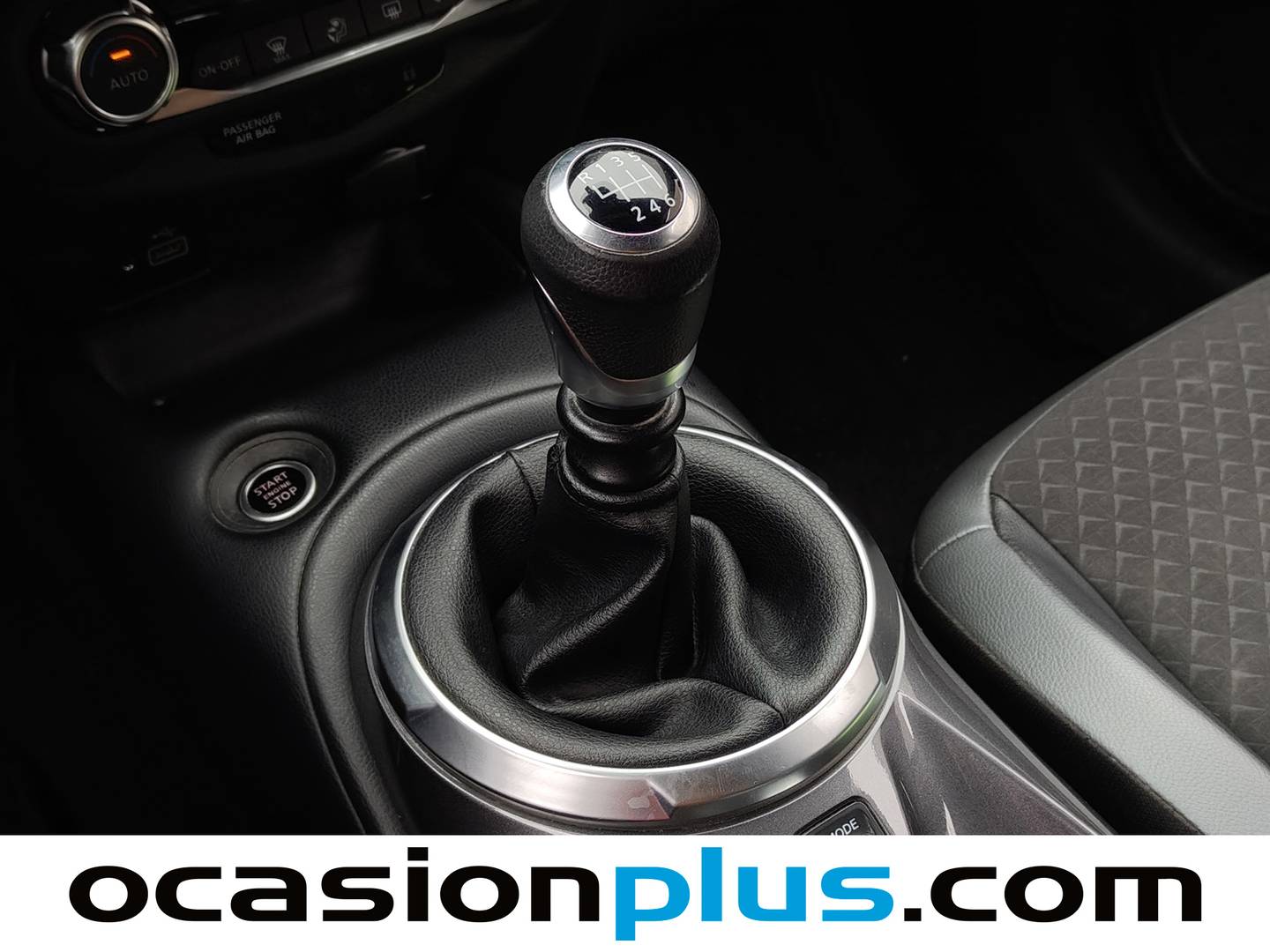 Foto Nissan JUKE Nissan Juke DIG-T N-Connecta 4x2 (114 CV)