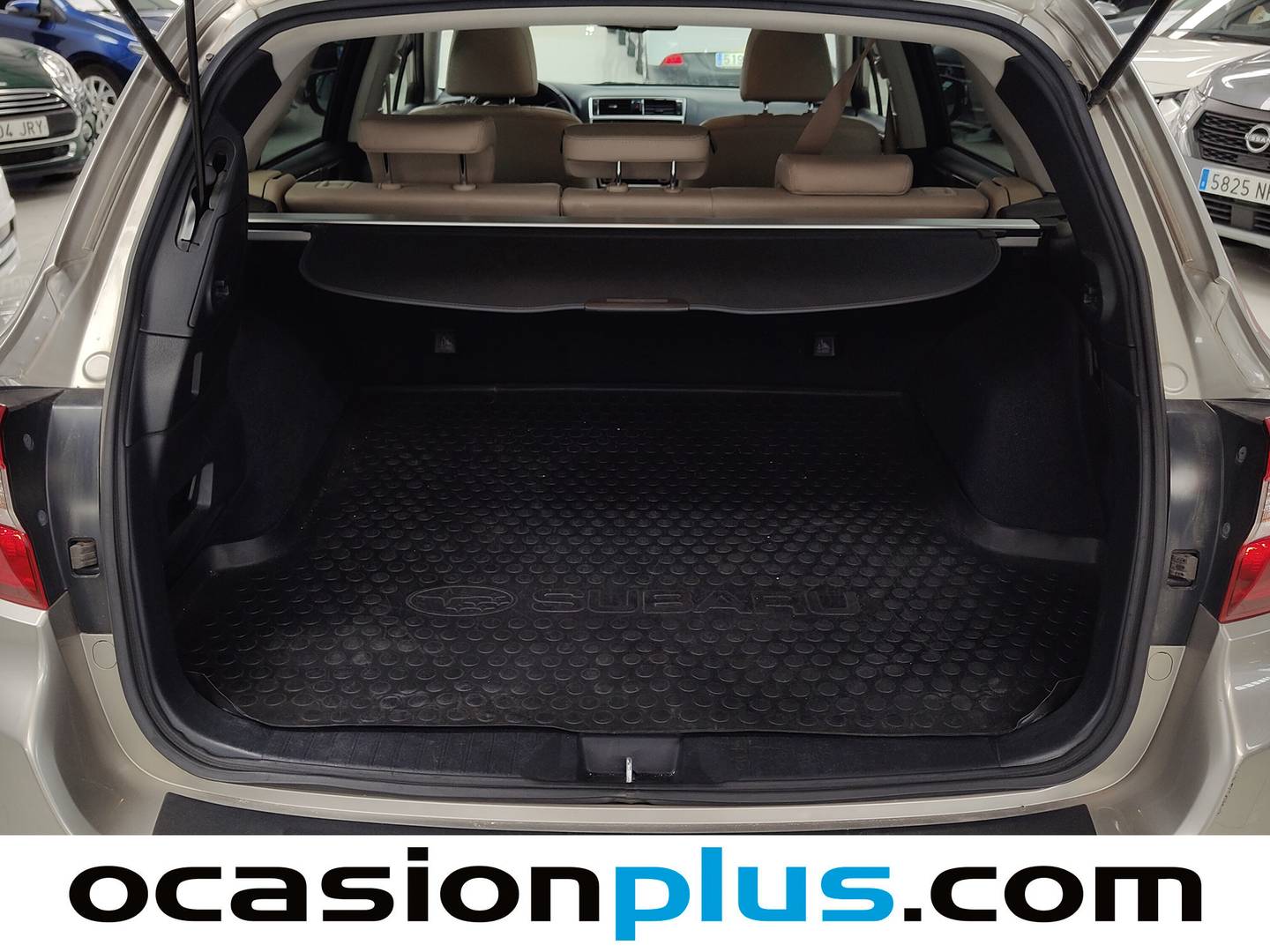 Fotos maletero Subaru Outback Subaru Outback 2.5 Executive Plus S CVT Lineartronic AWD (175 CV)