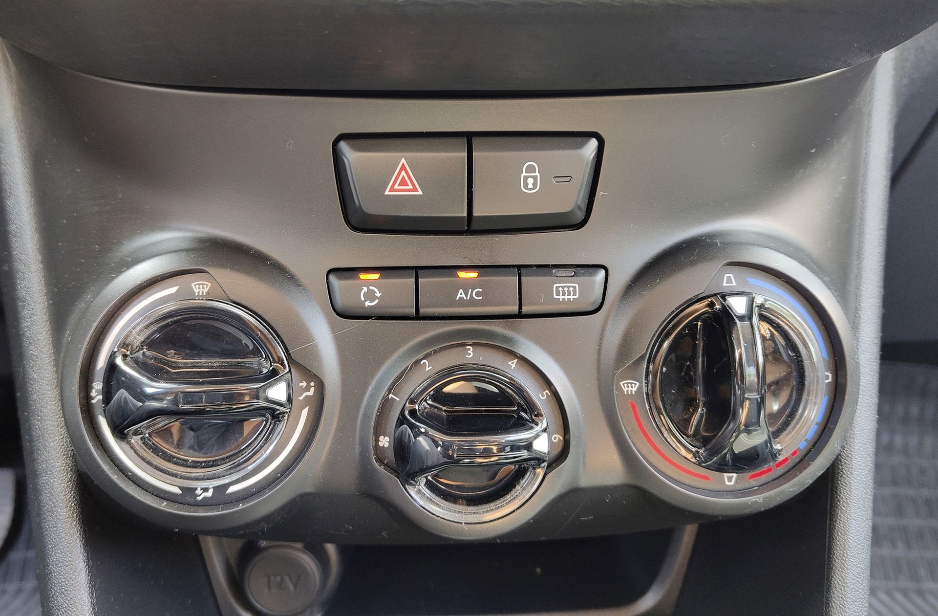 Peugeot 2008 PureTech 82 Access - foto 25