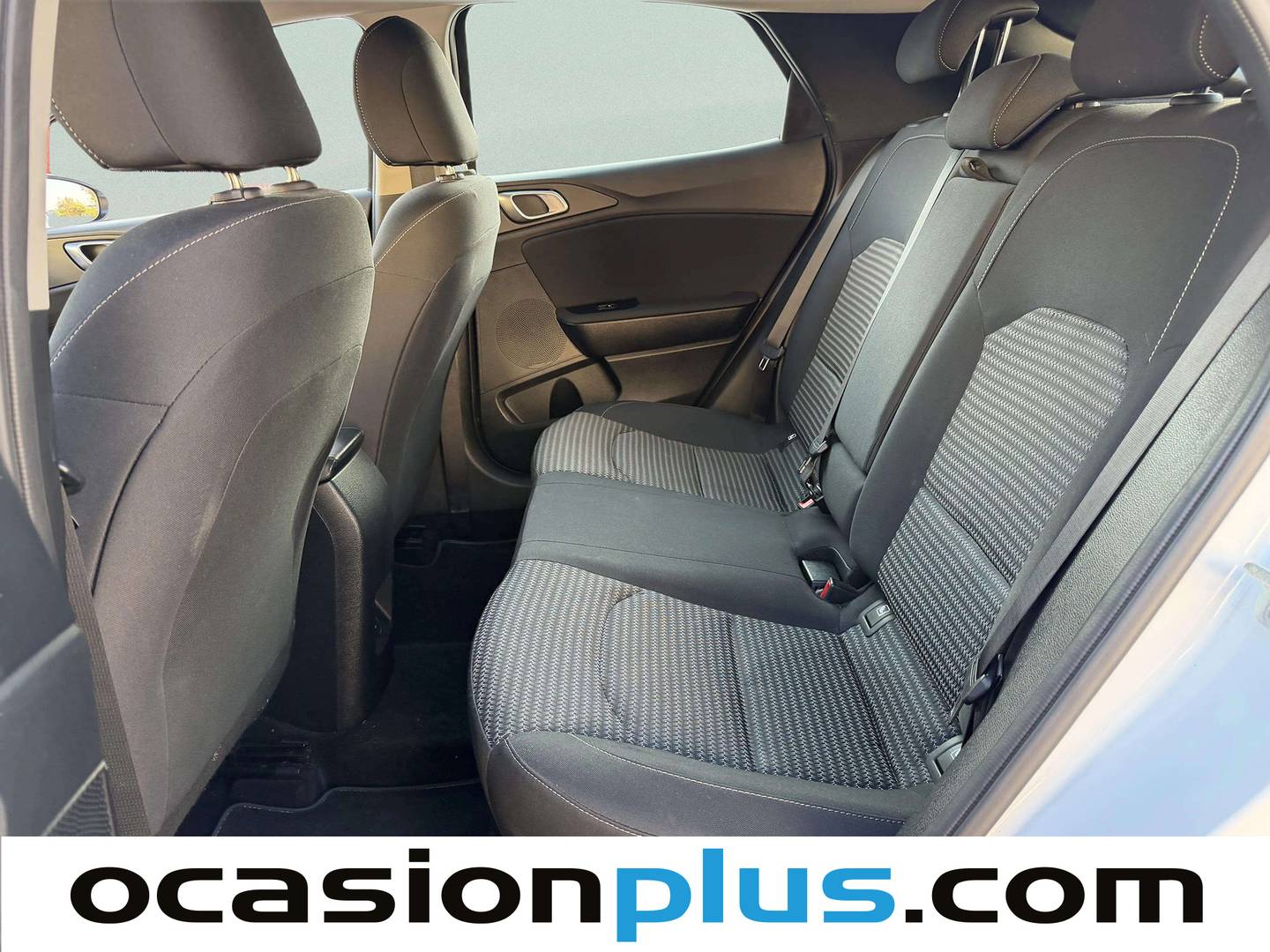 Foto asientos traseros KIA XCeed Kia XCeed 1.0 T-GDi Drive (100 CV)